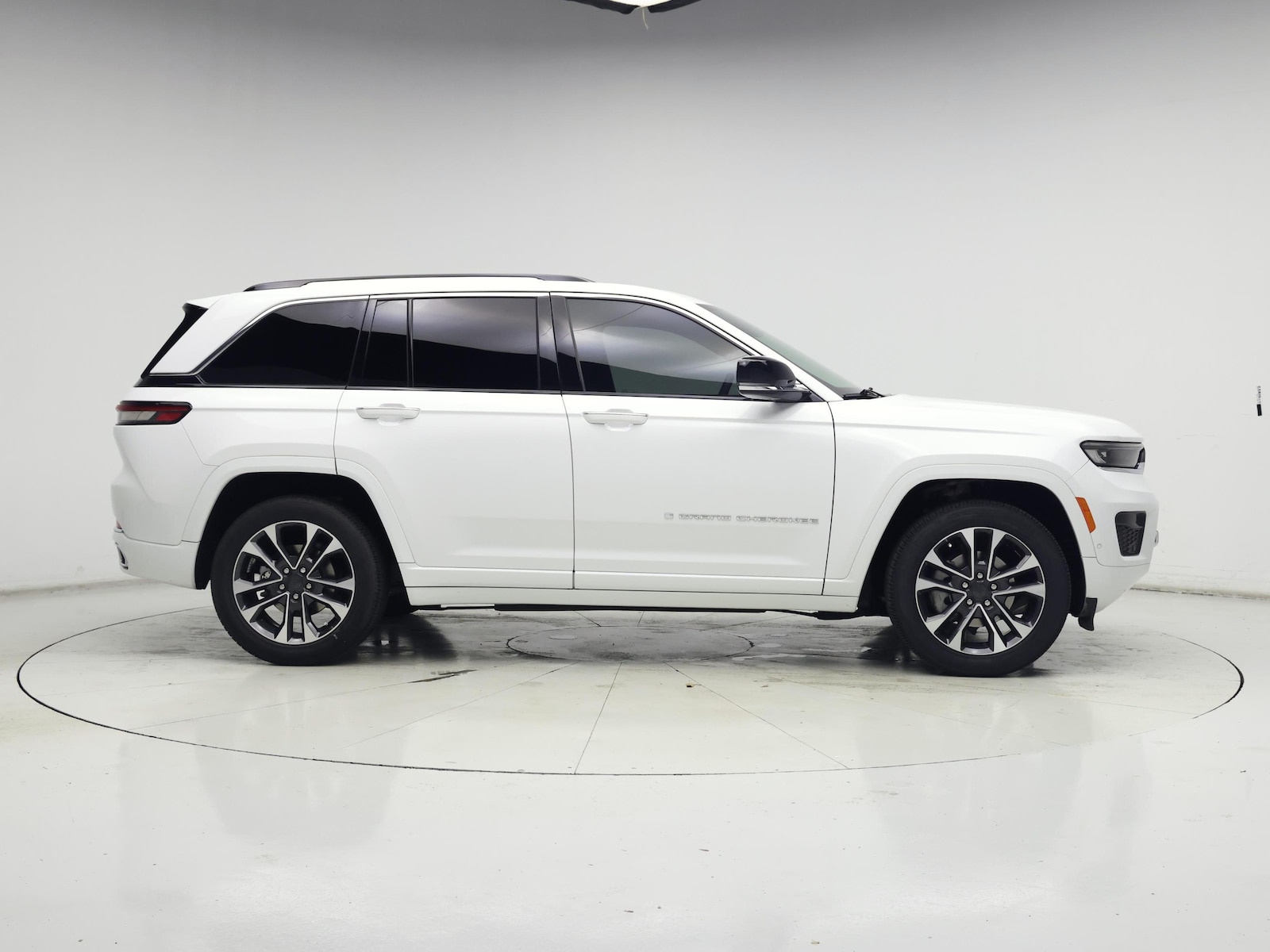 2024 Jeep Grand Cherokee Overland - Photo 8