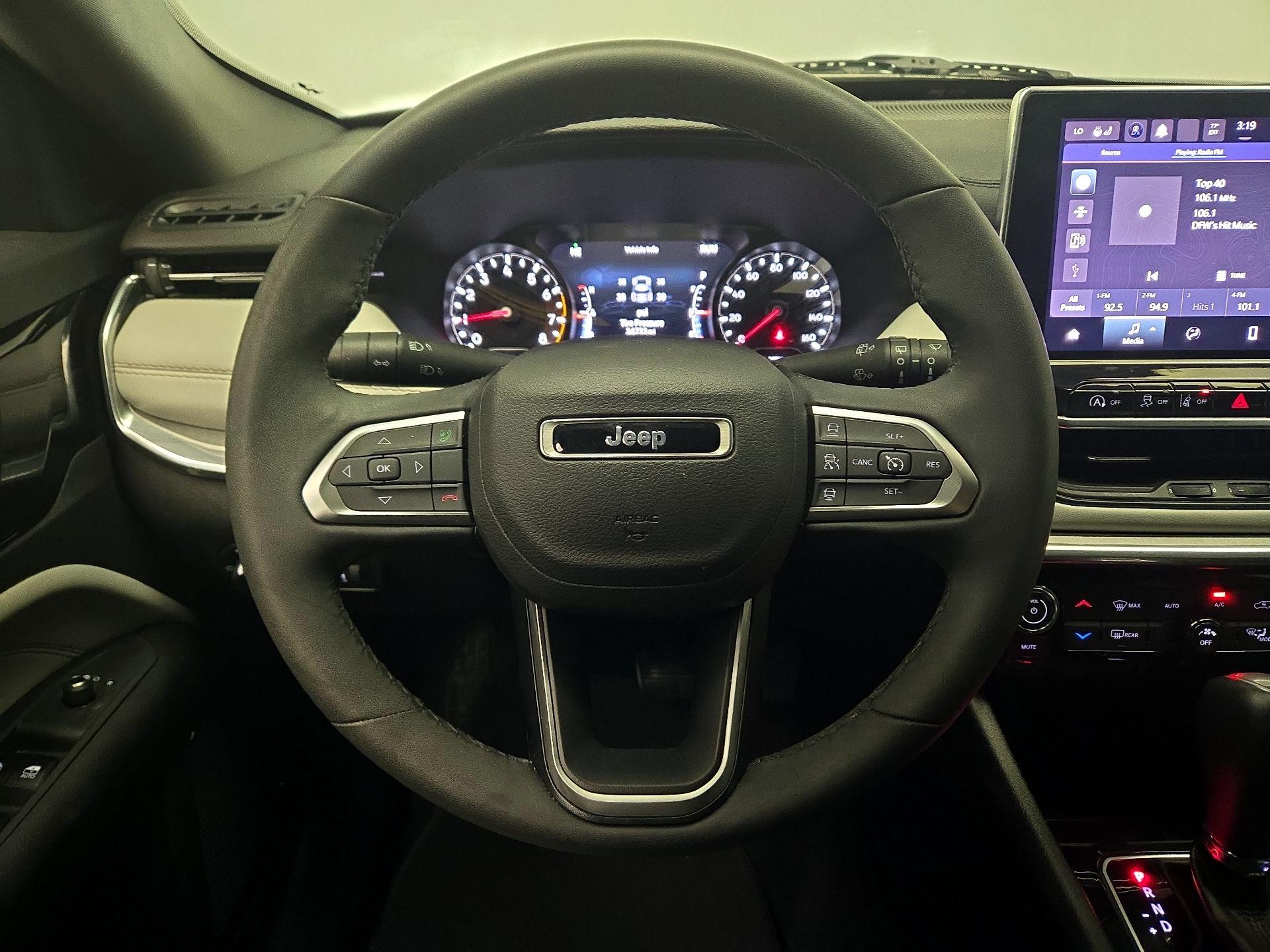 Thumbnail: 2023 Jeep Compass - 10
