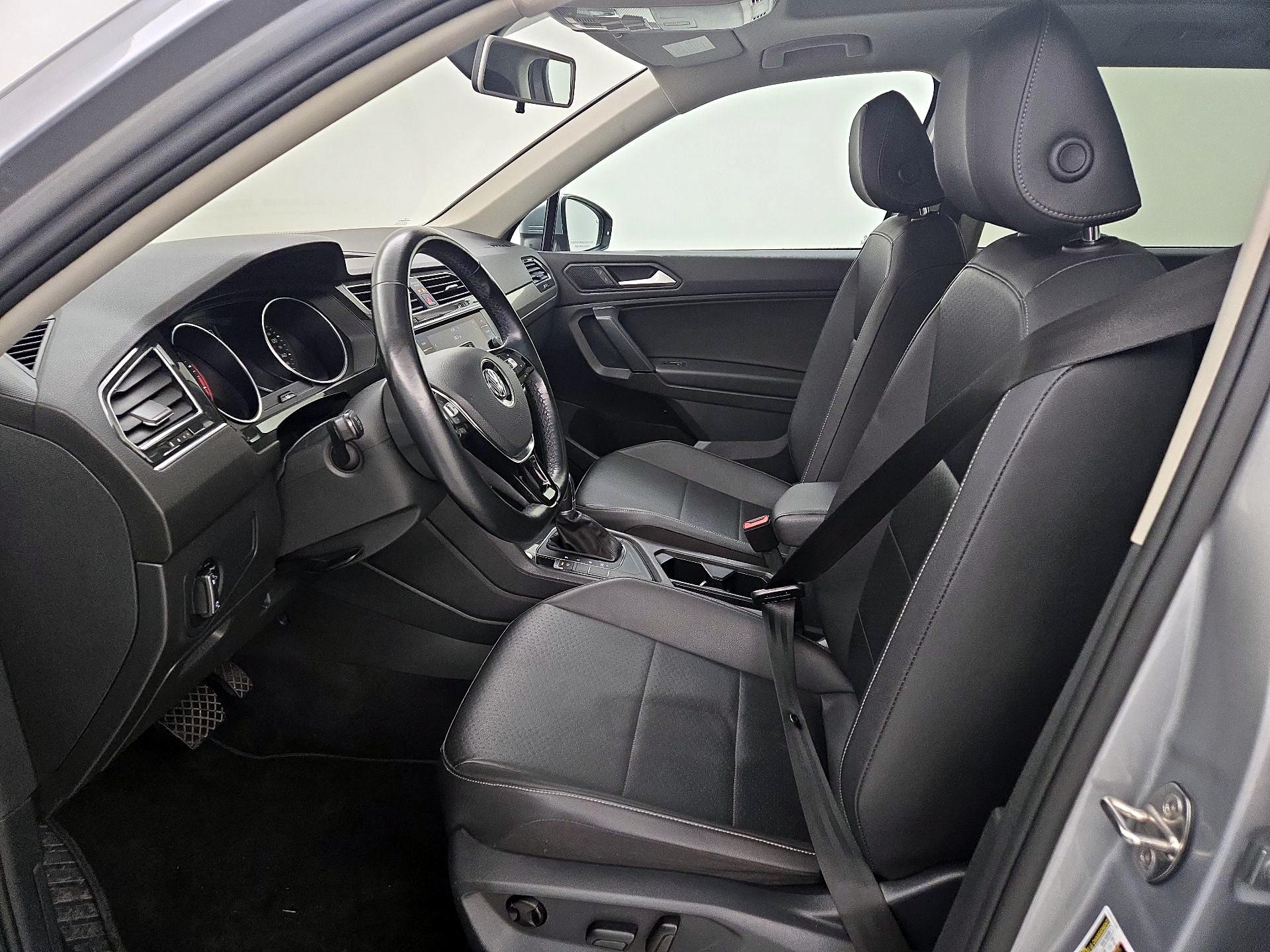 Thumbnail: 2019 Volkswagen Tiguan - 11