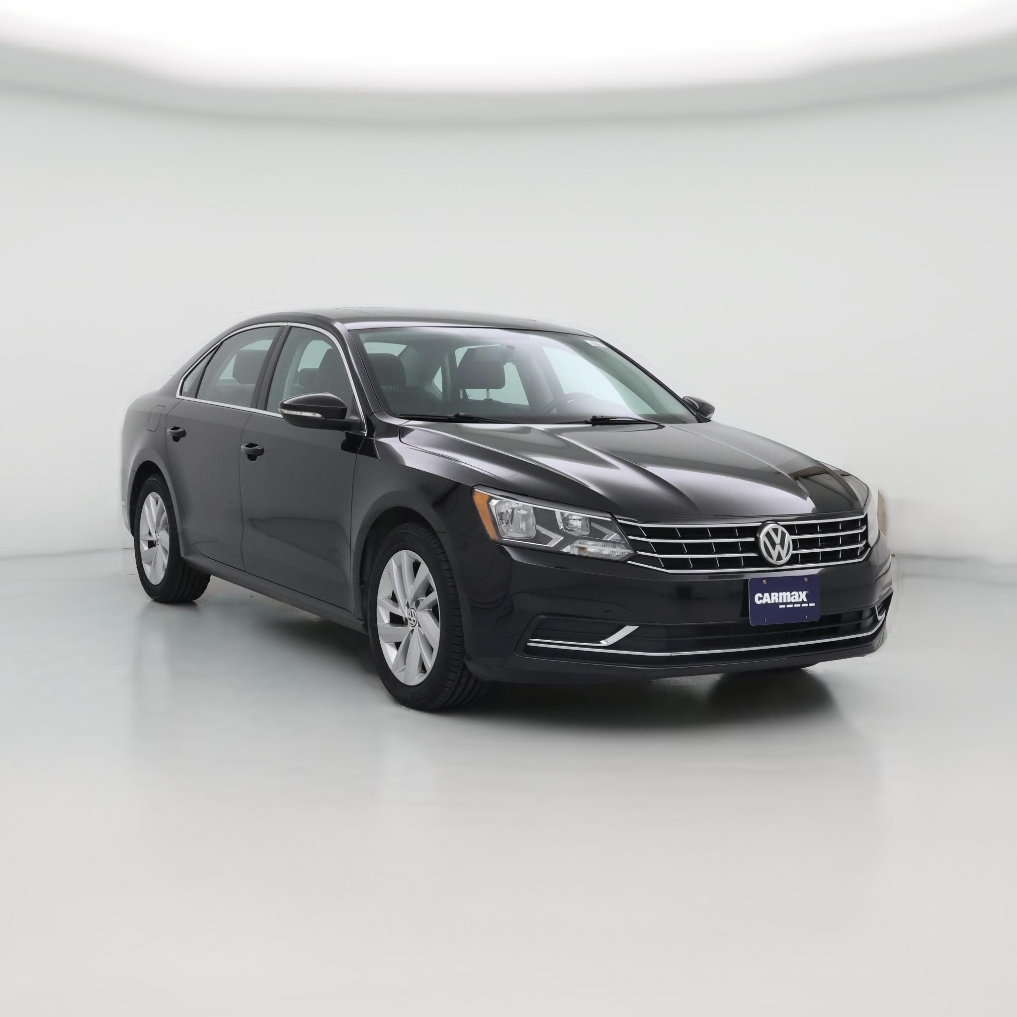 Thumbnail: 2018 Volkswagen Passat - 1