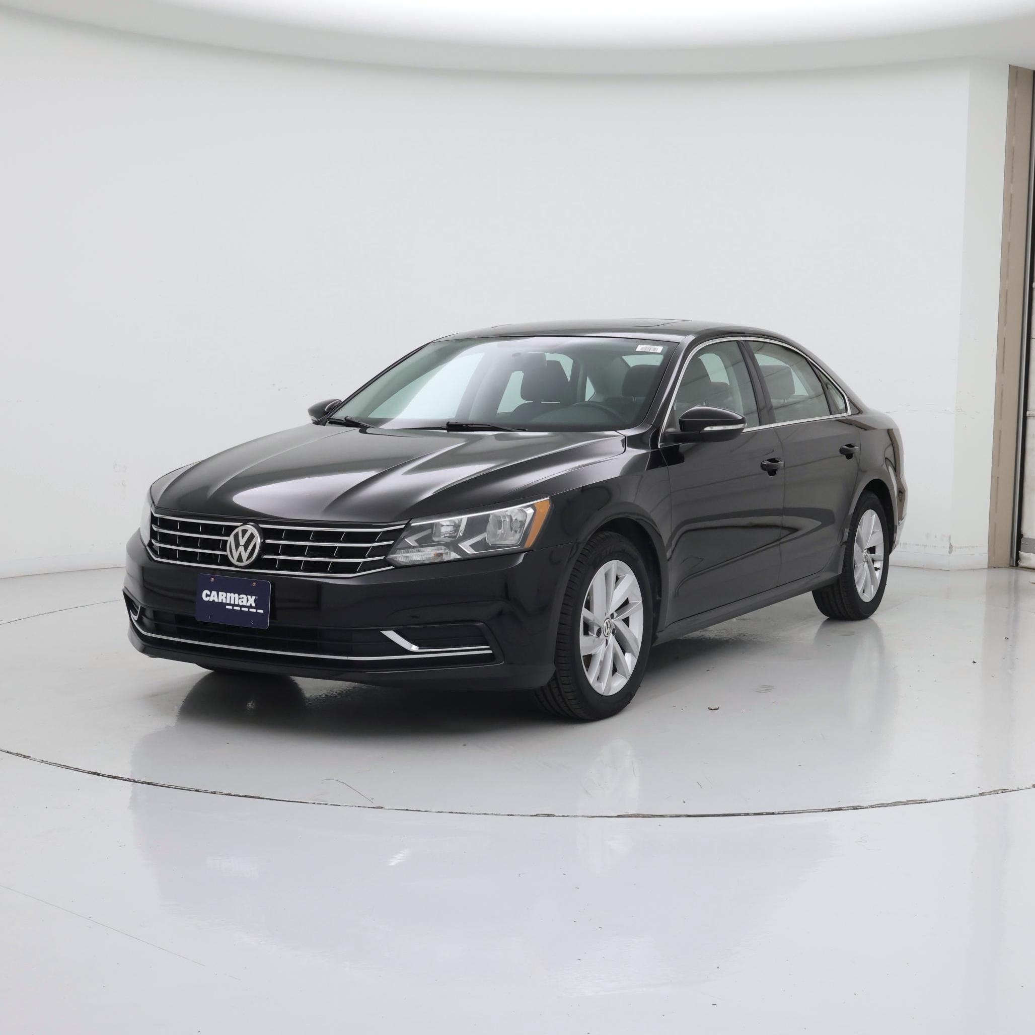 Thumbnail: 2018 Volkswagen Passat - 4