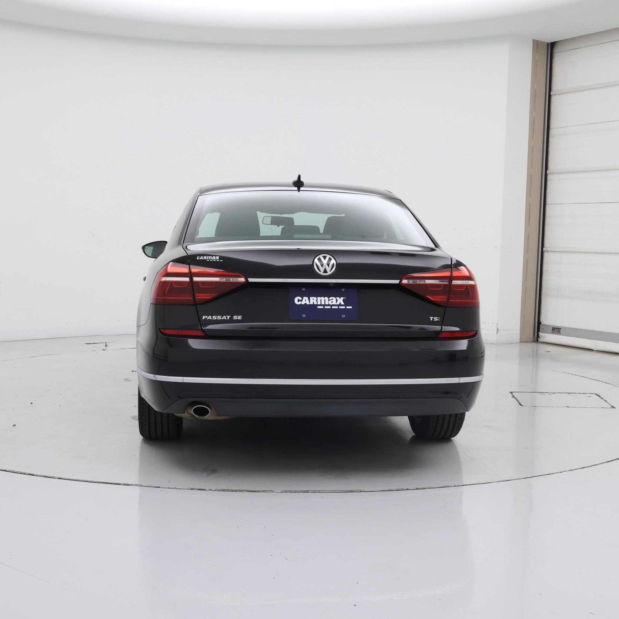 Thumbnail: 2018 Volkswagen Passat - 6