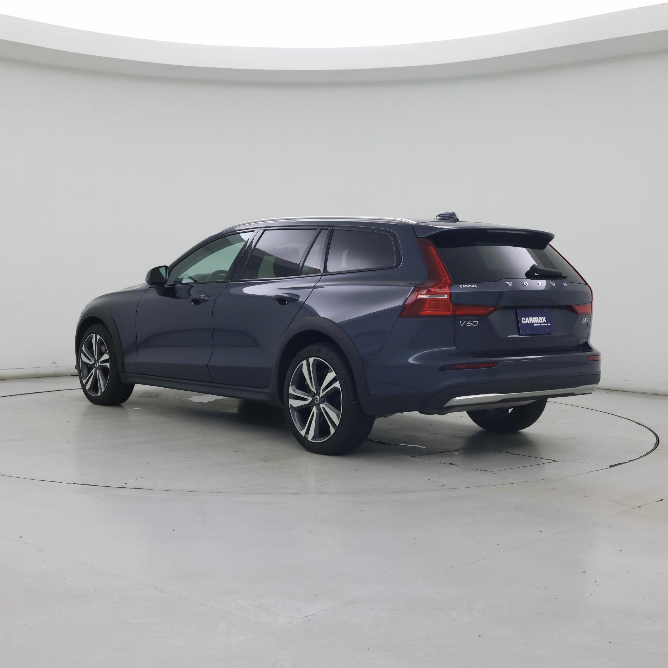 Thumbnail: 2025 Volvo S60 - 2