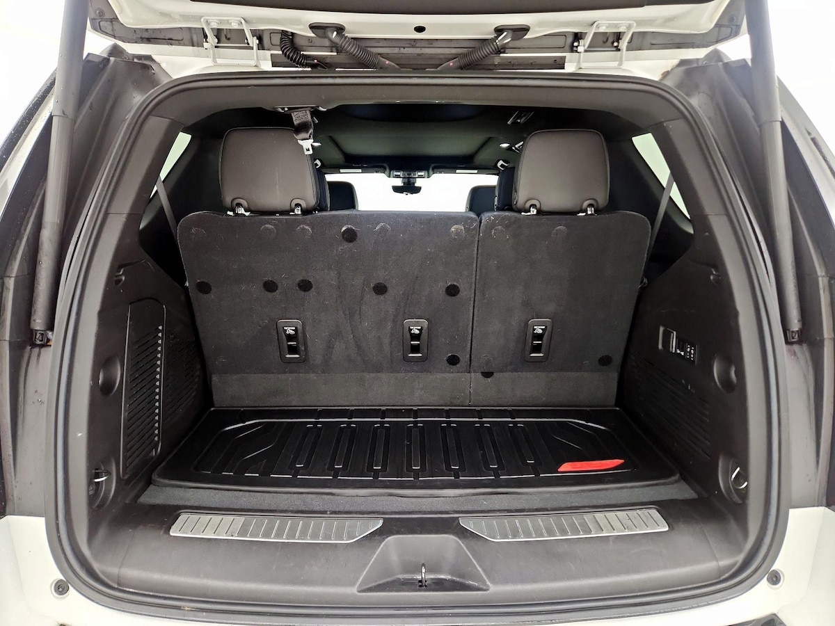 Trunk/Cargo (Seats Up)