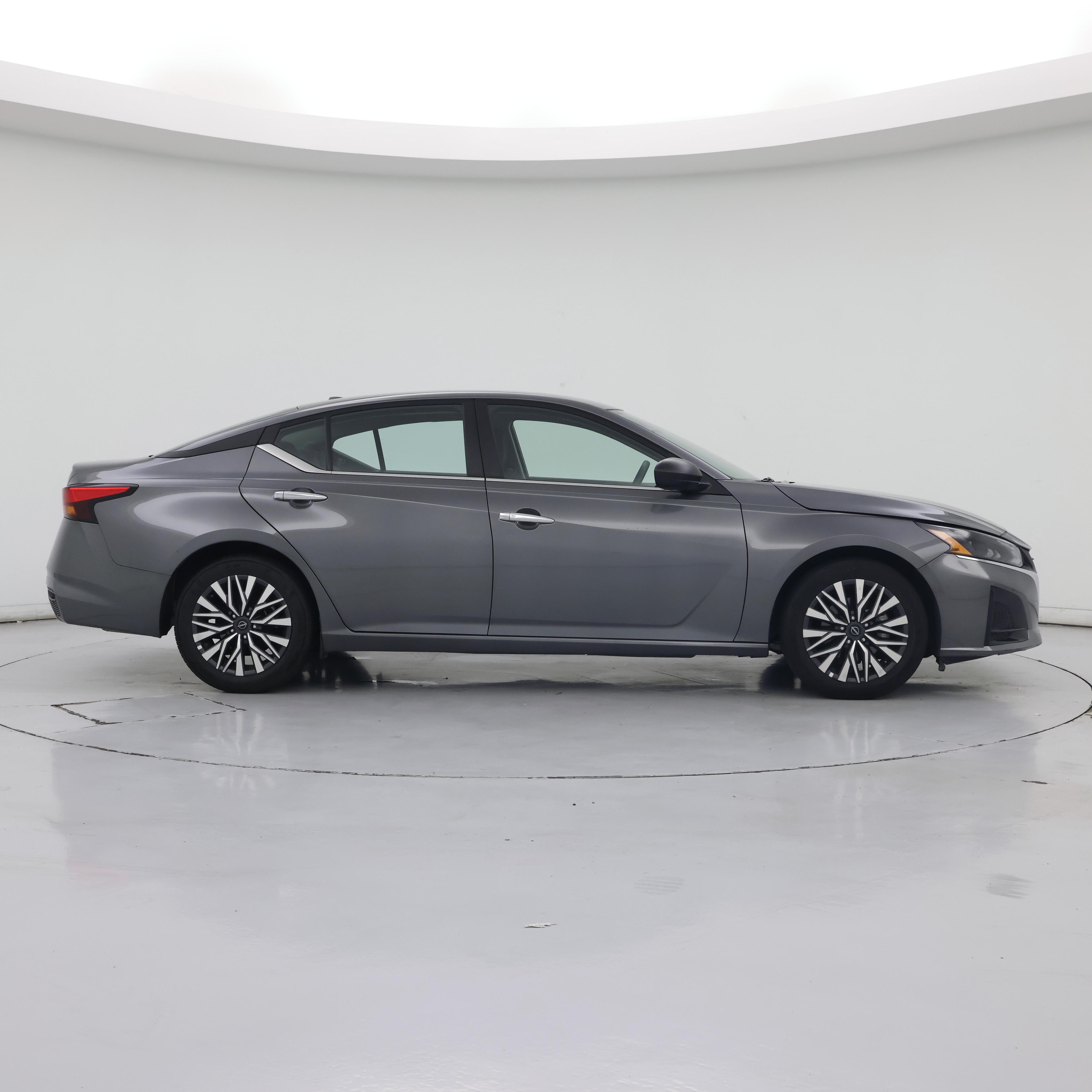 Thumbnail: 2025 Nissan Altima - 7