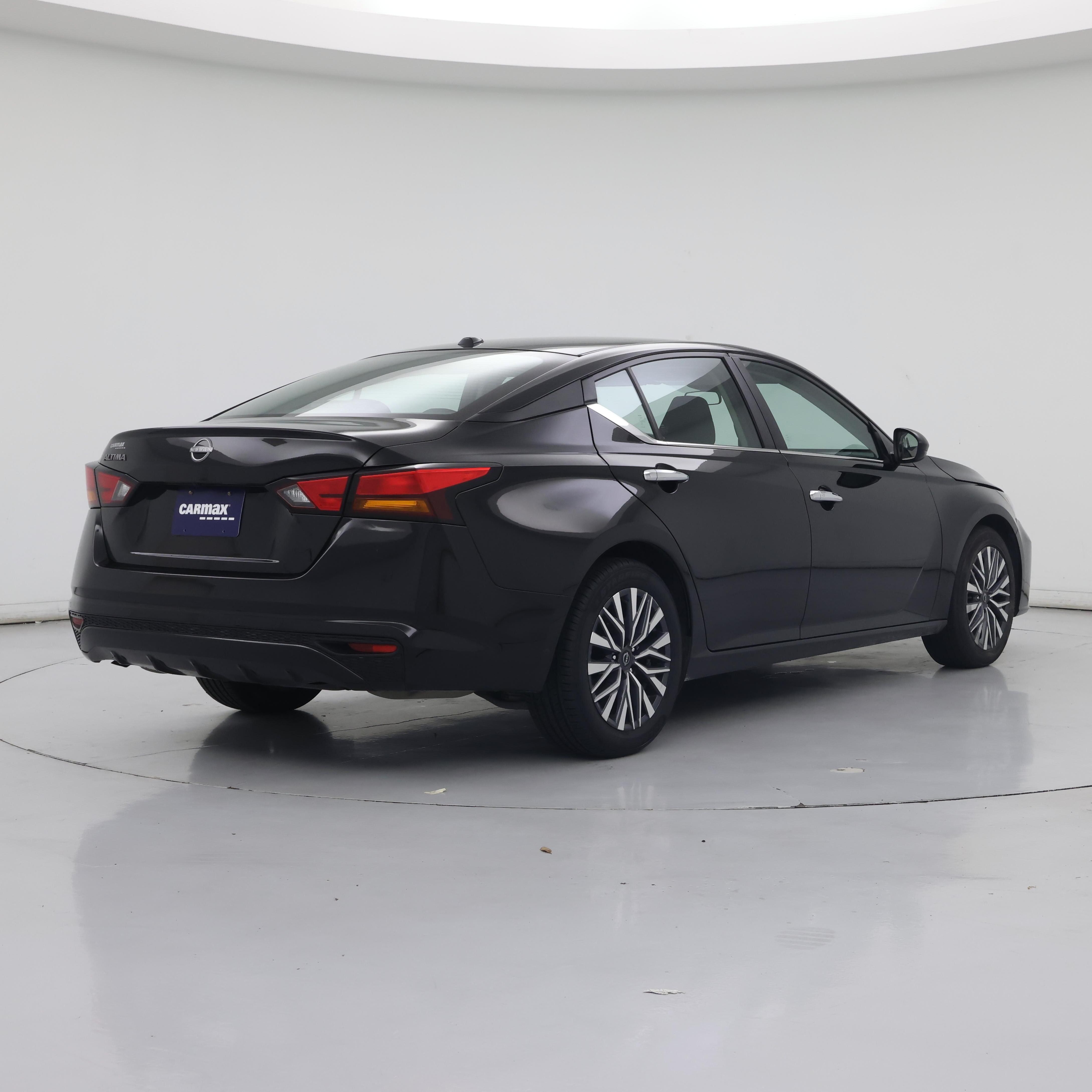 Thumbnail: 2025 Nissan Altima - 8