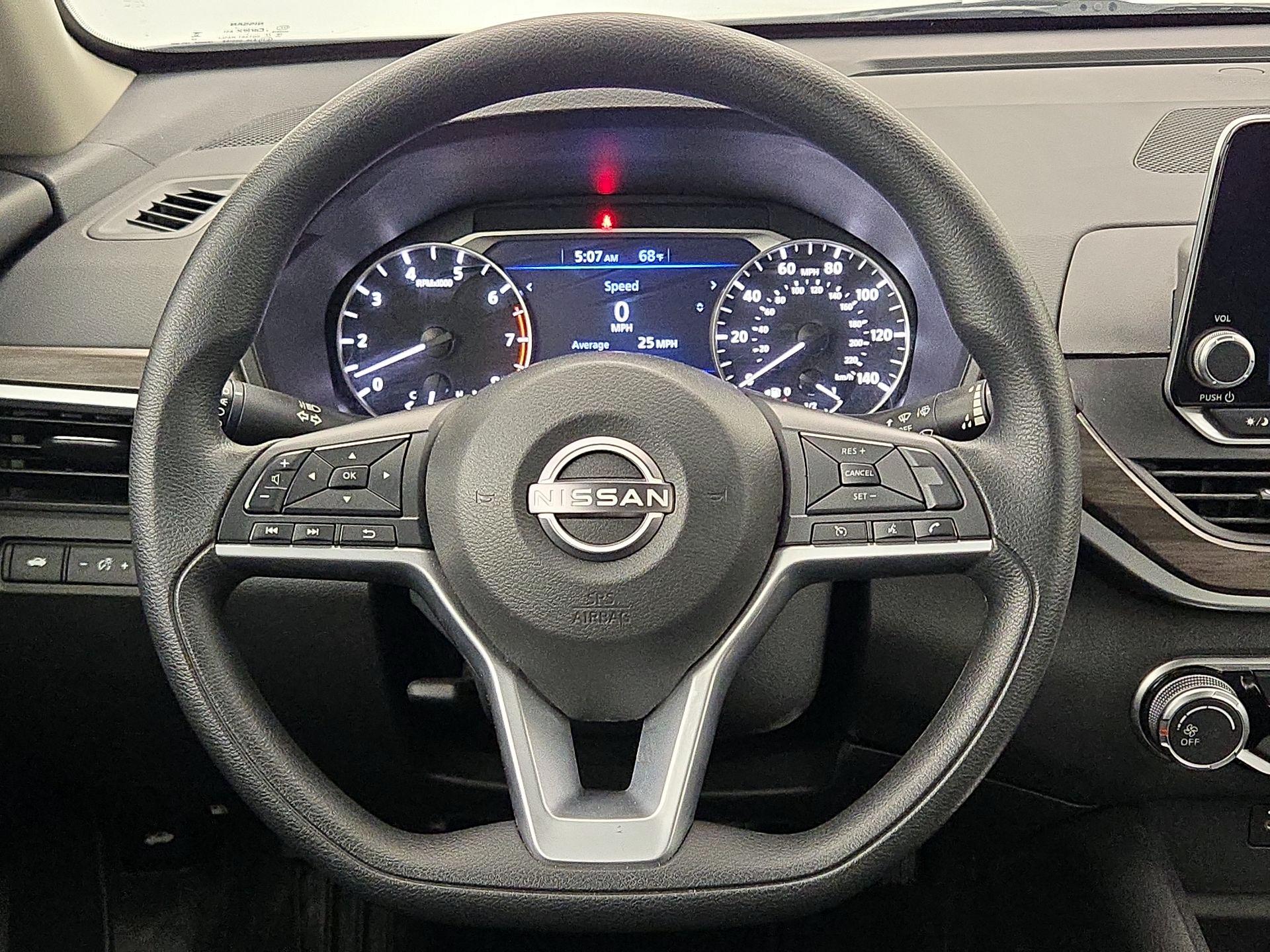 Thumbnail: 2025 Nissan Altima - 10
