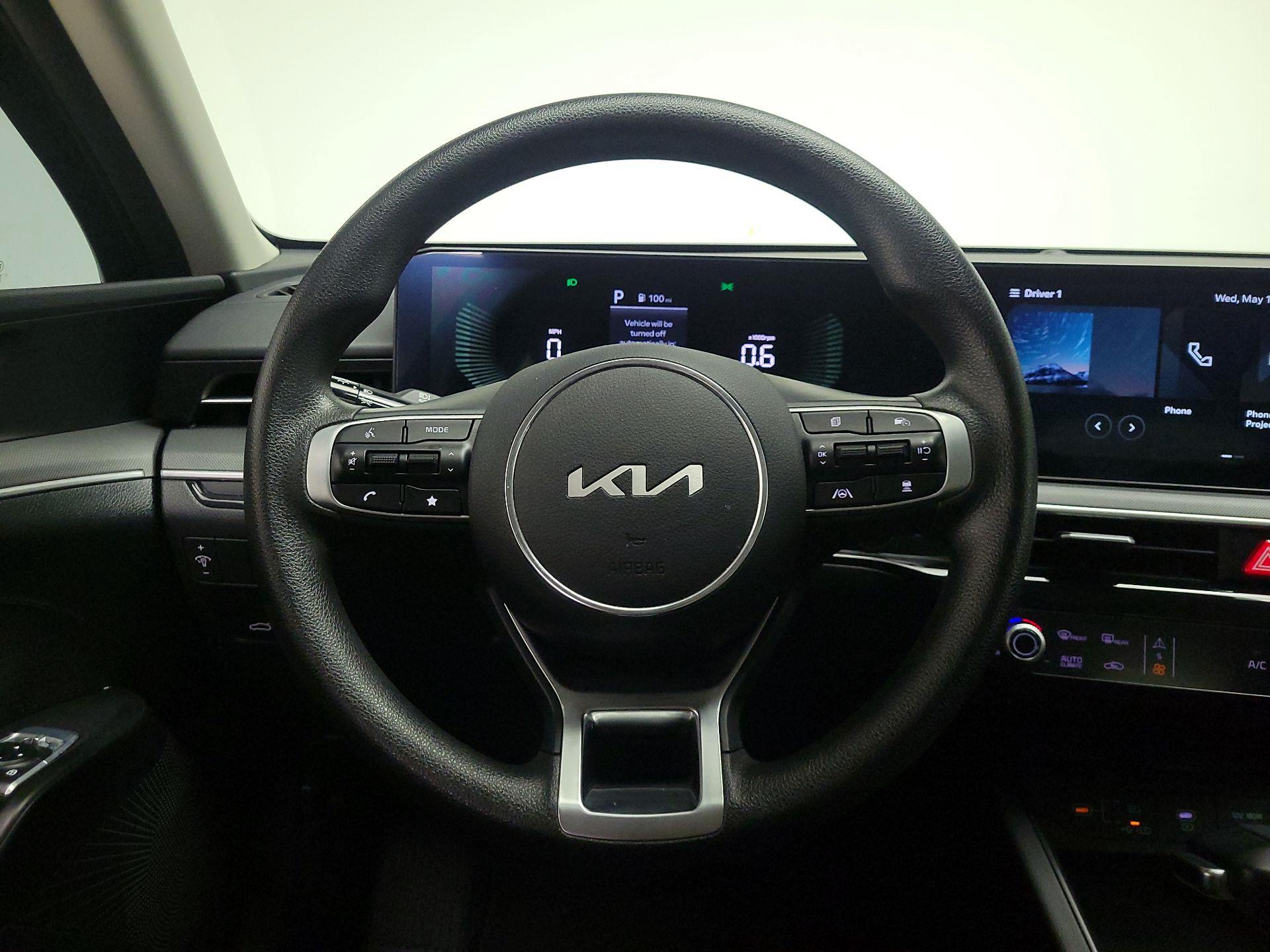 Thumbnail: 2025 Kia K5 - 10