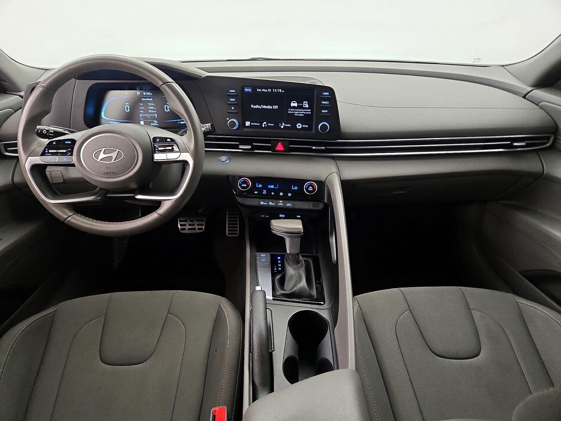 Thumbnail: 2025 Hyundai Elantra - 9