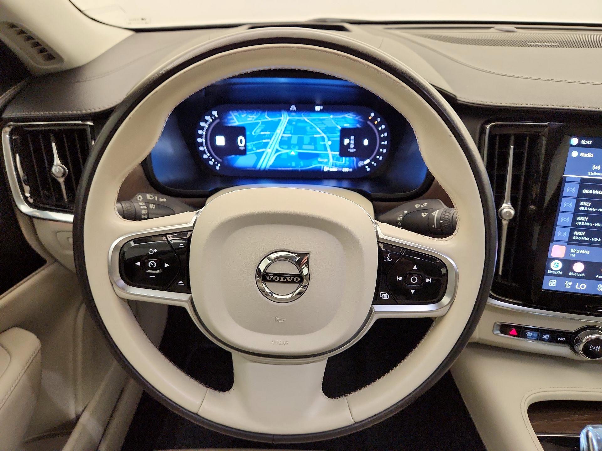 Thumbnail: 2022 Volvo S90 - 10