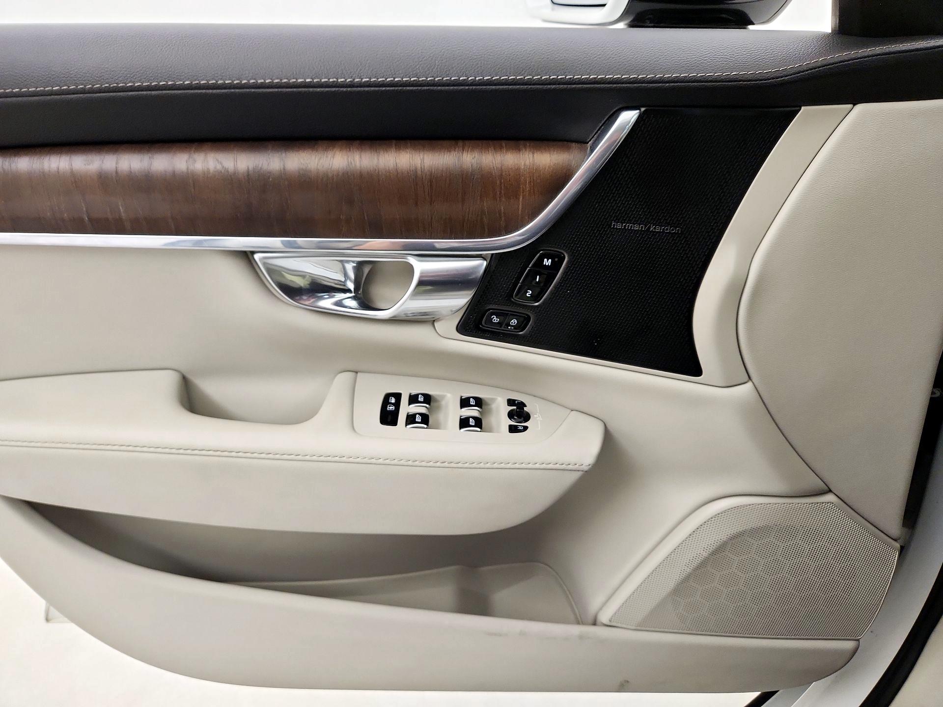 Thumbnail: 2022 Volvo S90 - 12