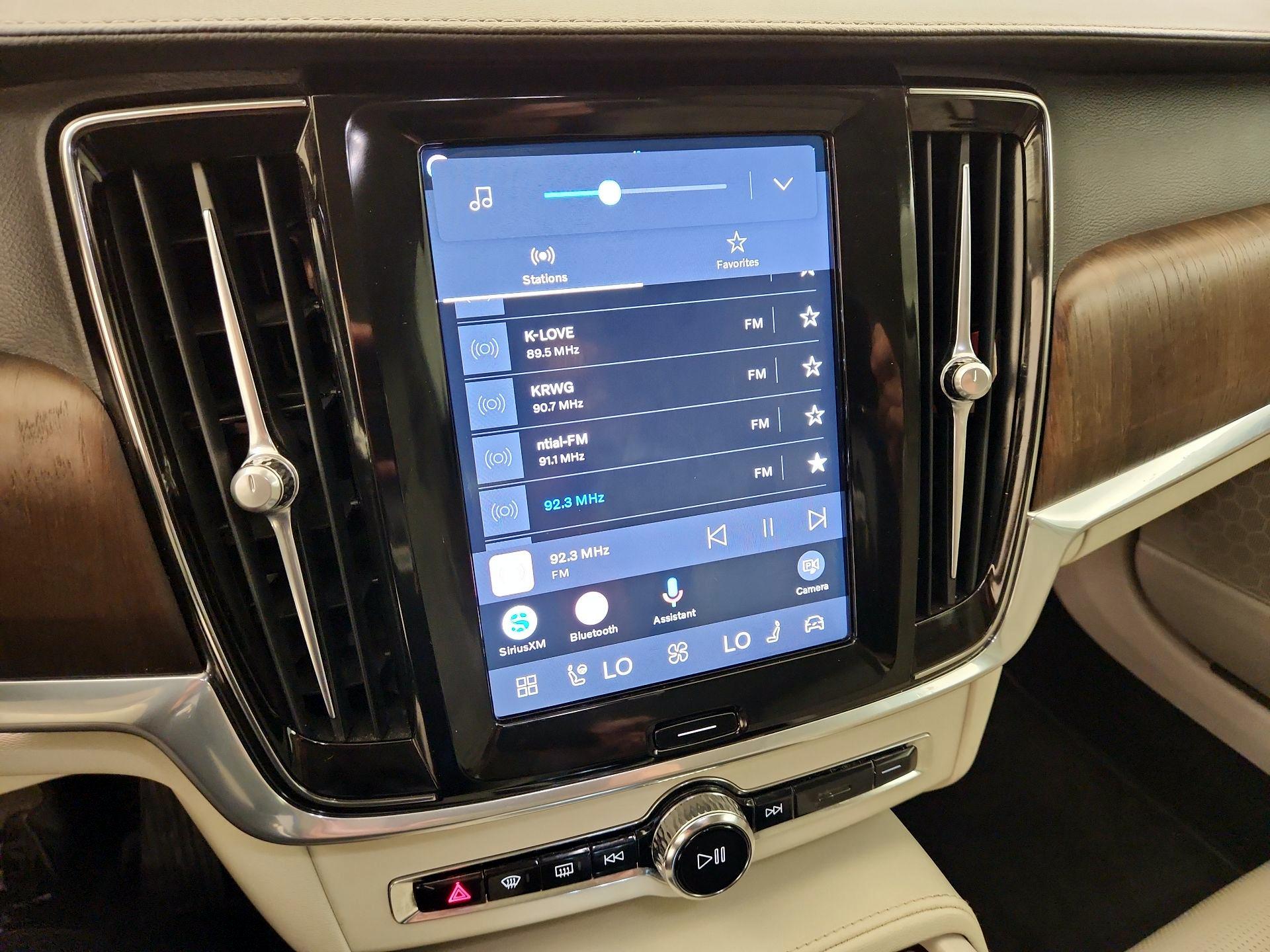 Thumbnail: 2022 Volvo S90 - 15