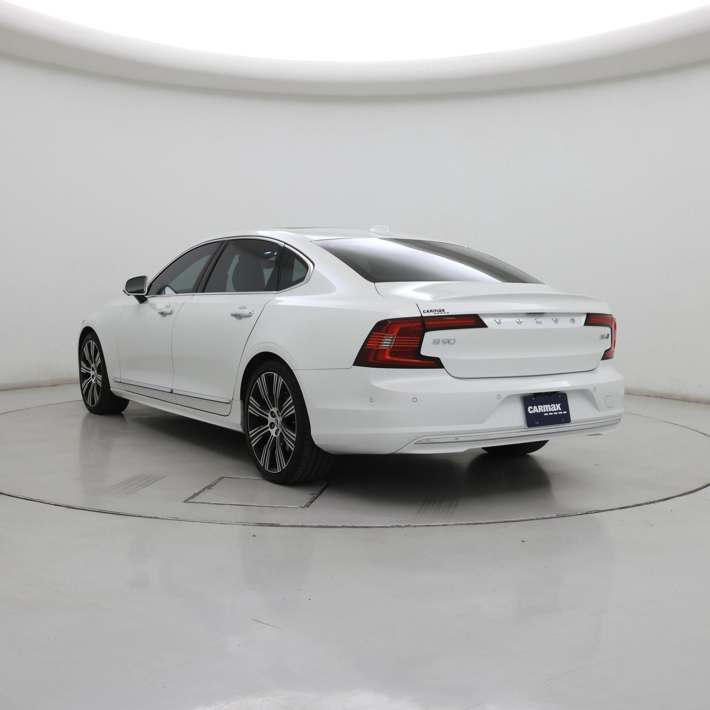 Thumbnail: 2022 Volvo S90 - 2