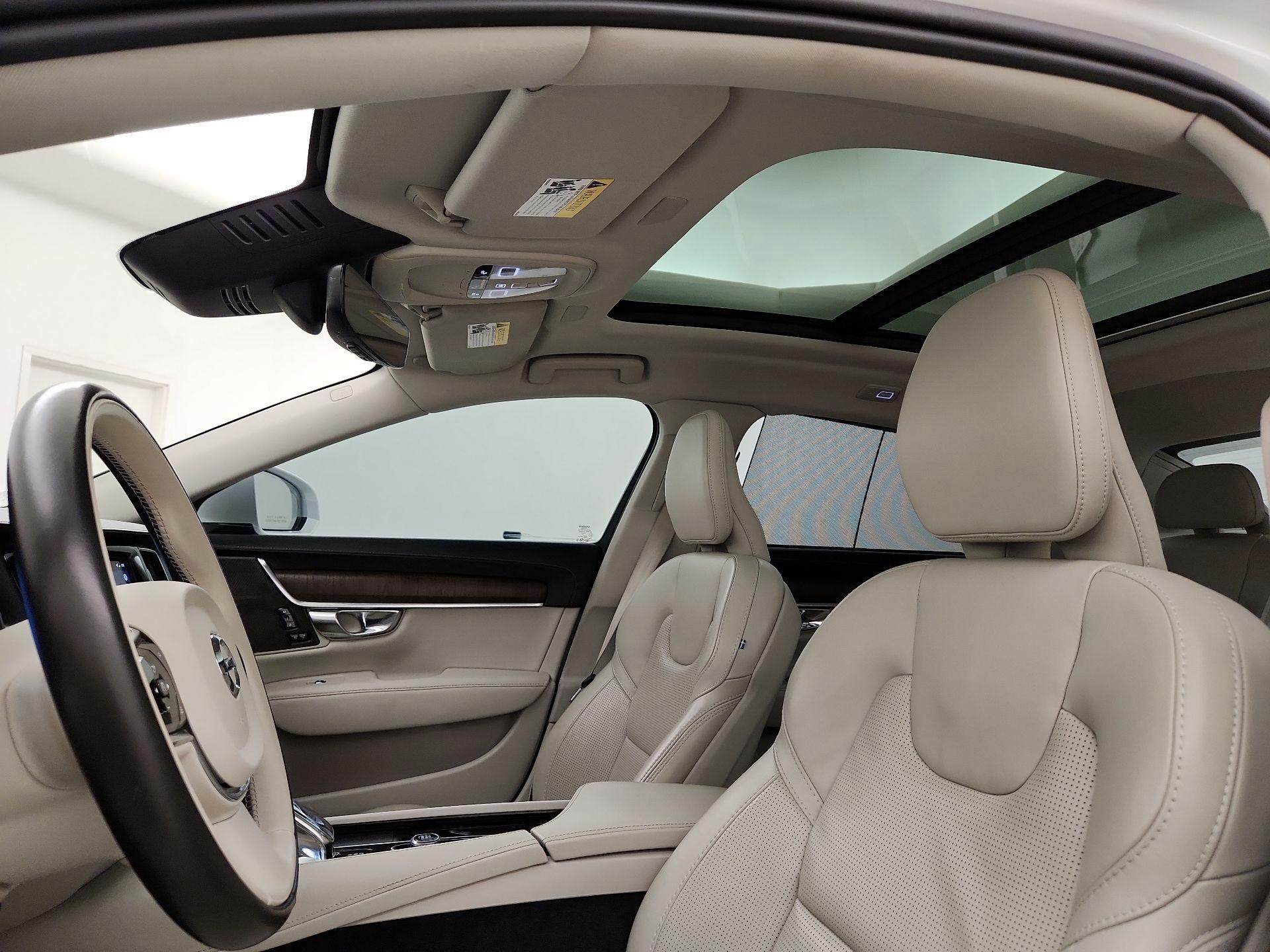 Thumbnail: 2022 Volvo S90 - 19