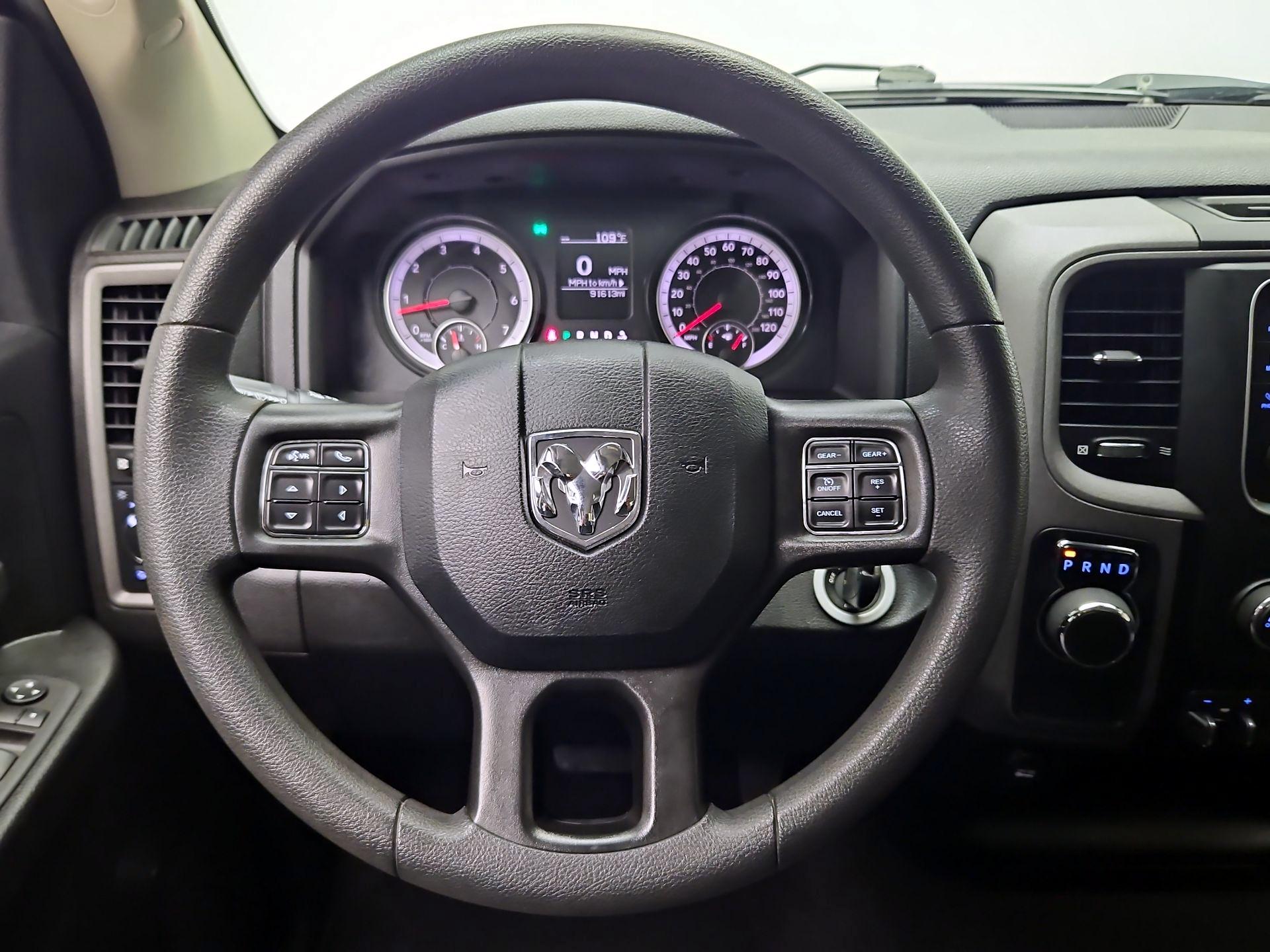 Thumbnail: 2021 RAM 1500 Classic - 10