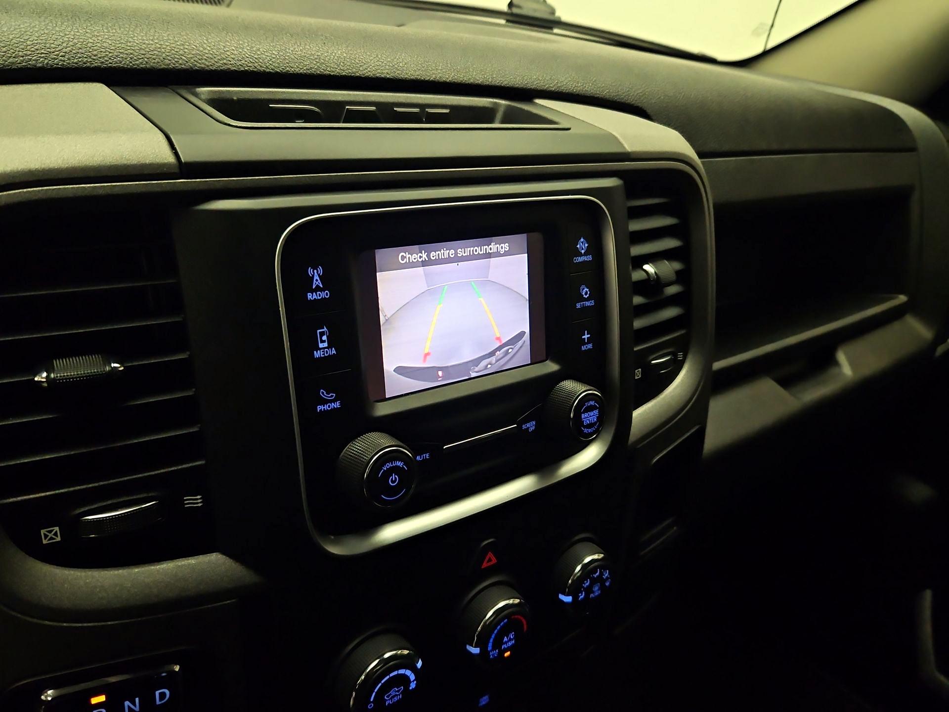 Thumbnail: 2021 RAM 1500 Classic - 14