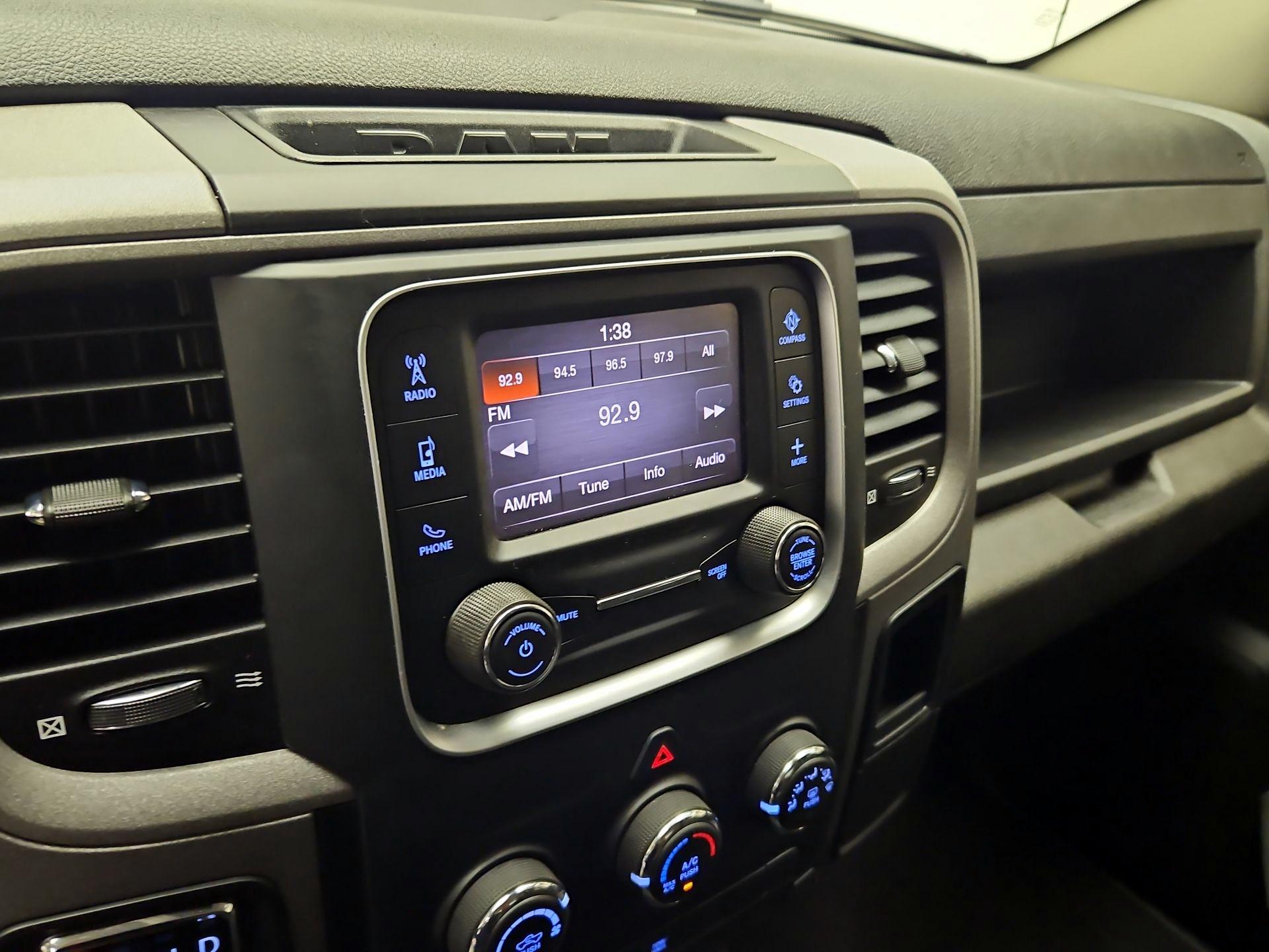 Thumbnail: 2021 RAM 1500 Classic - 15