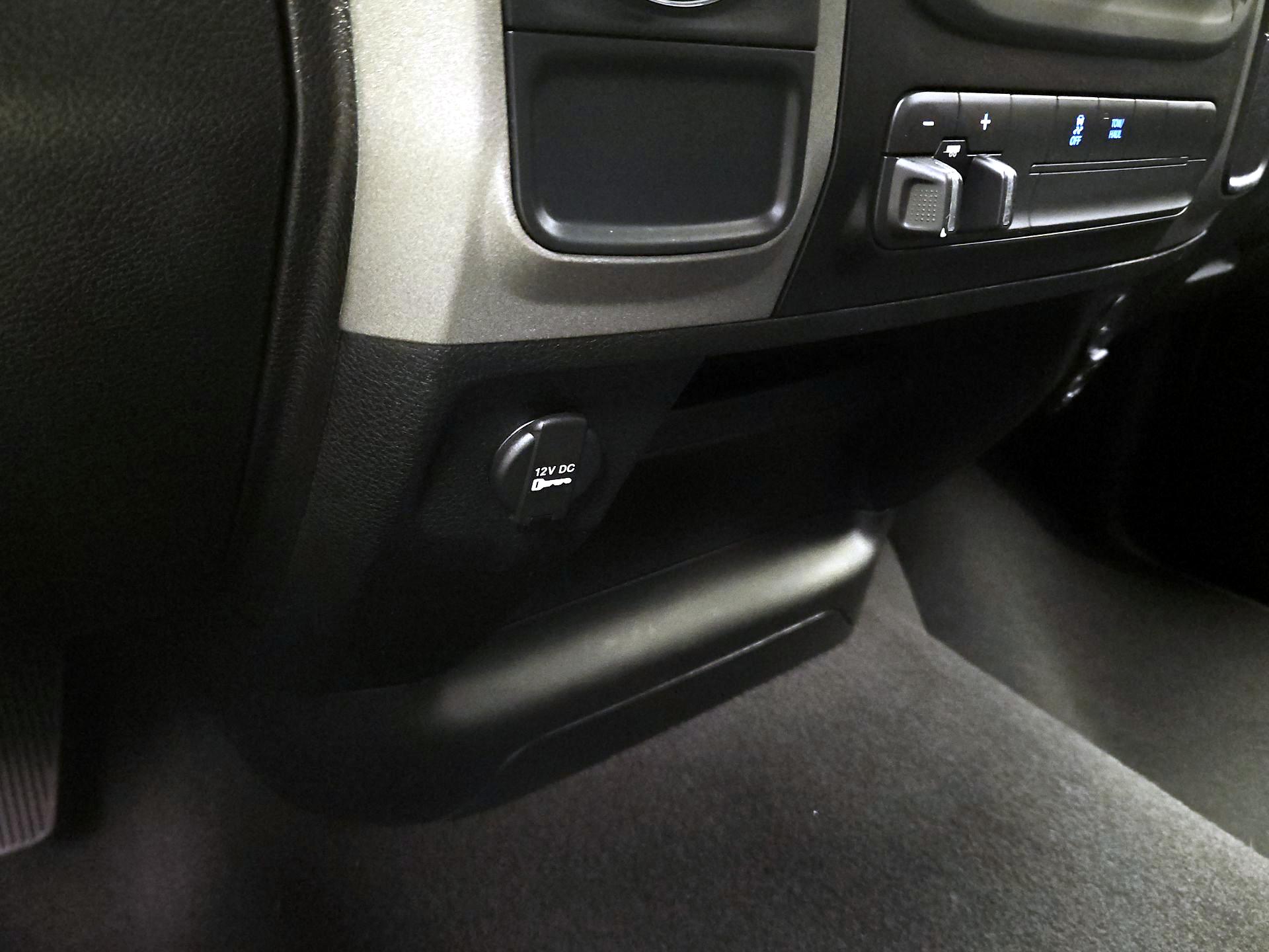Thumbnail: 2021 RAM 1500 Classic - 18