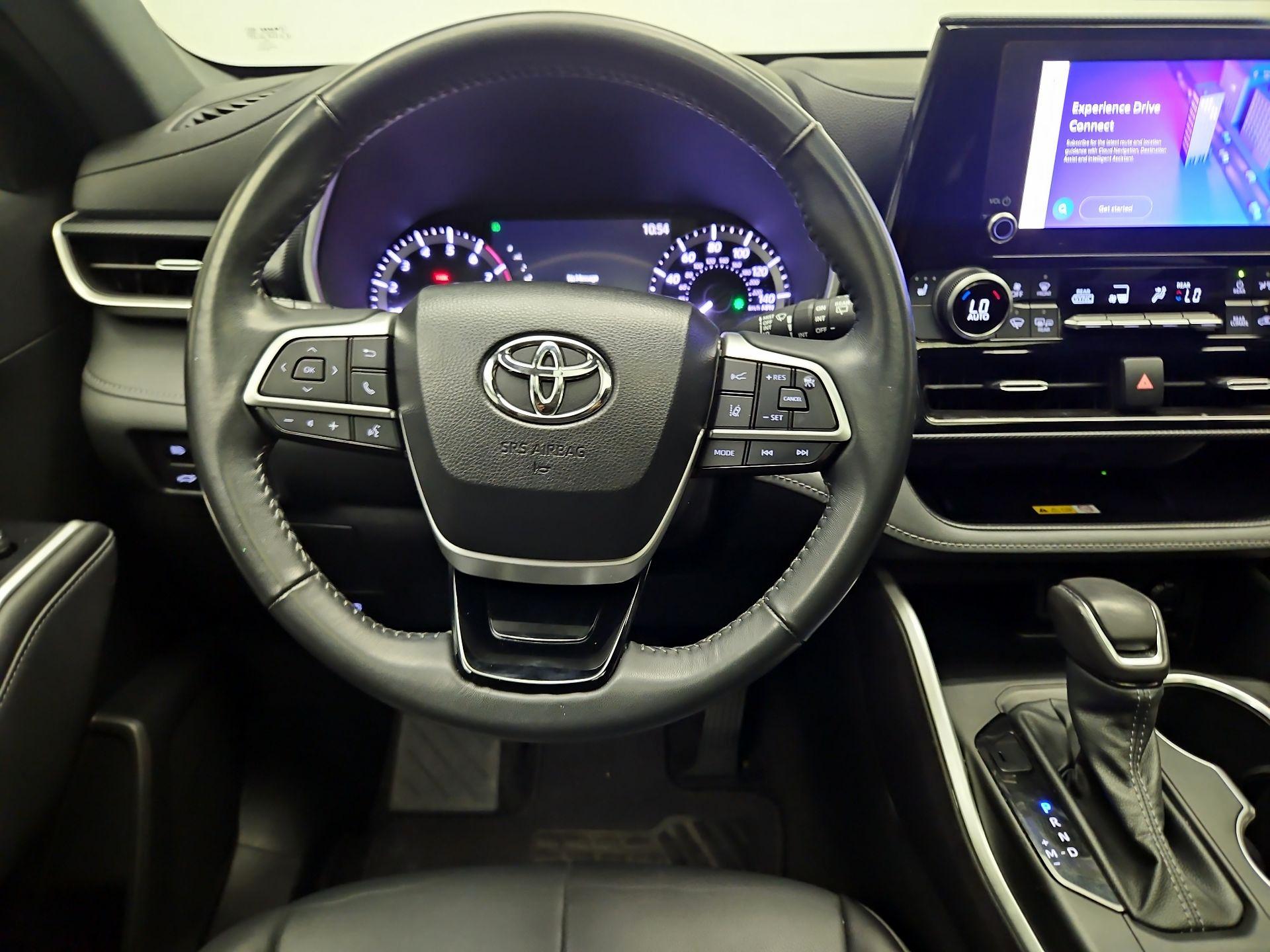 Thumbnail: 2024 Toyota Highlander - 10