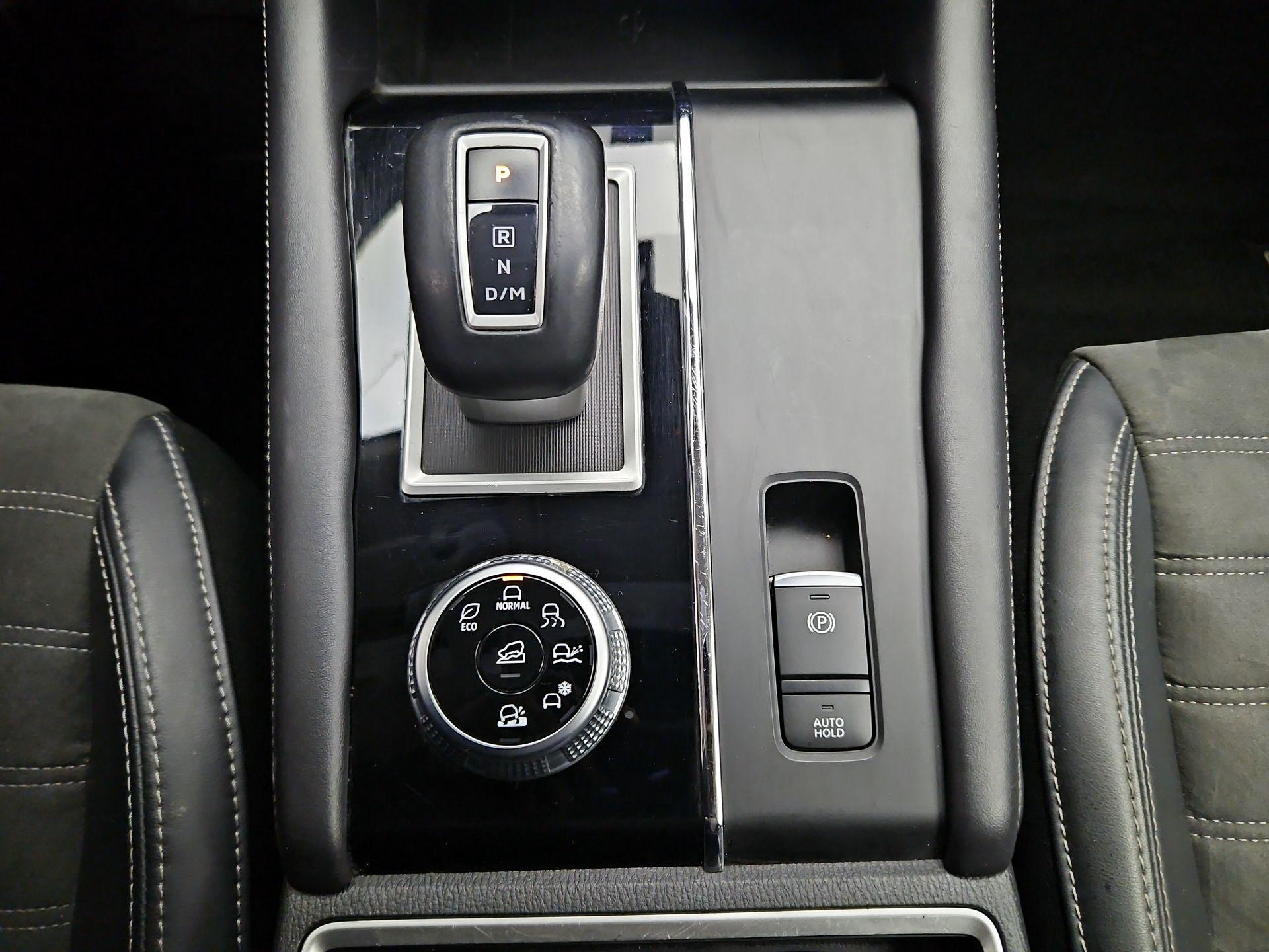 Thumbnail: 2024 Mitsubishi Outlander - 18