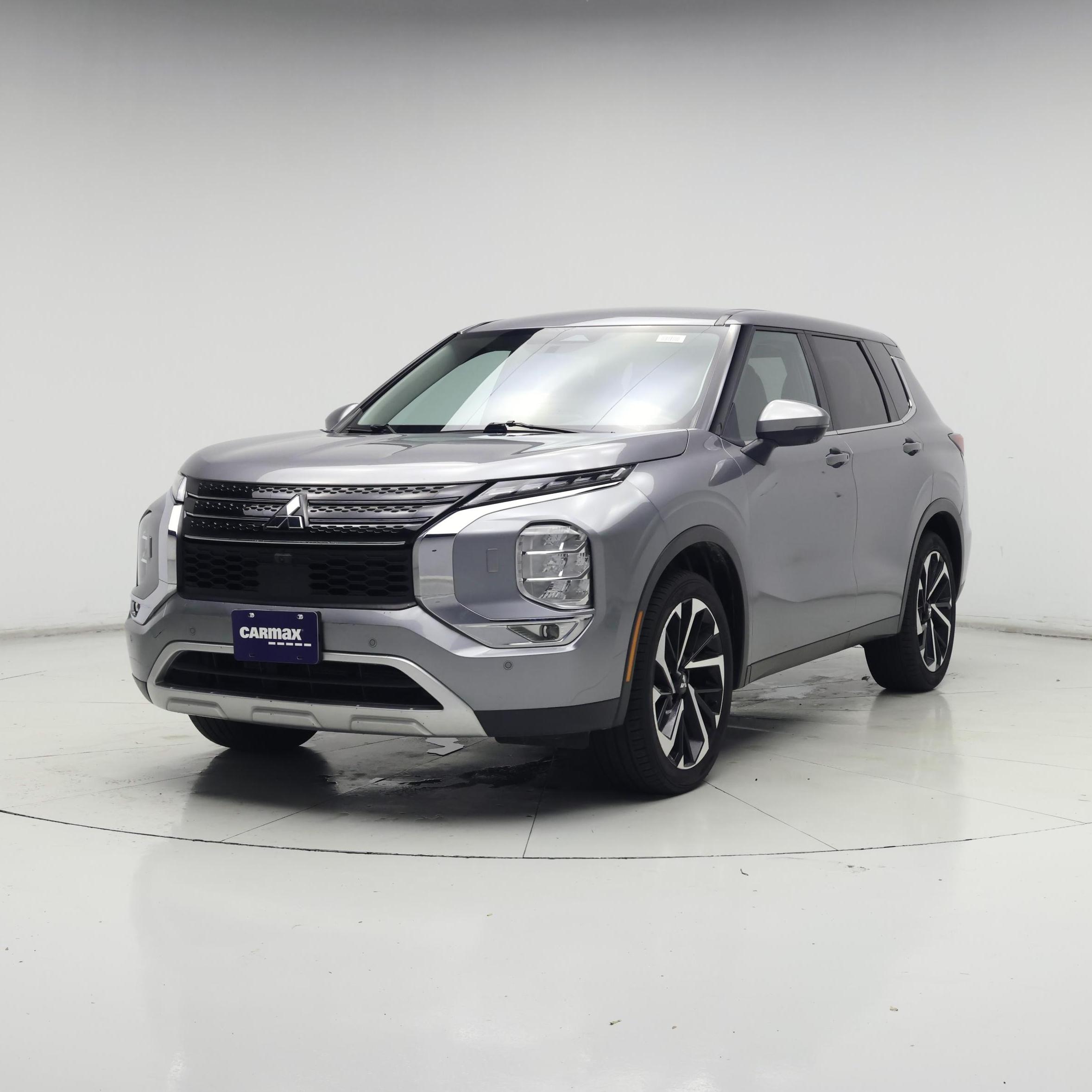 Thumbnail: 2024 Mitsubishi Outlander - 4