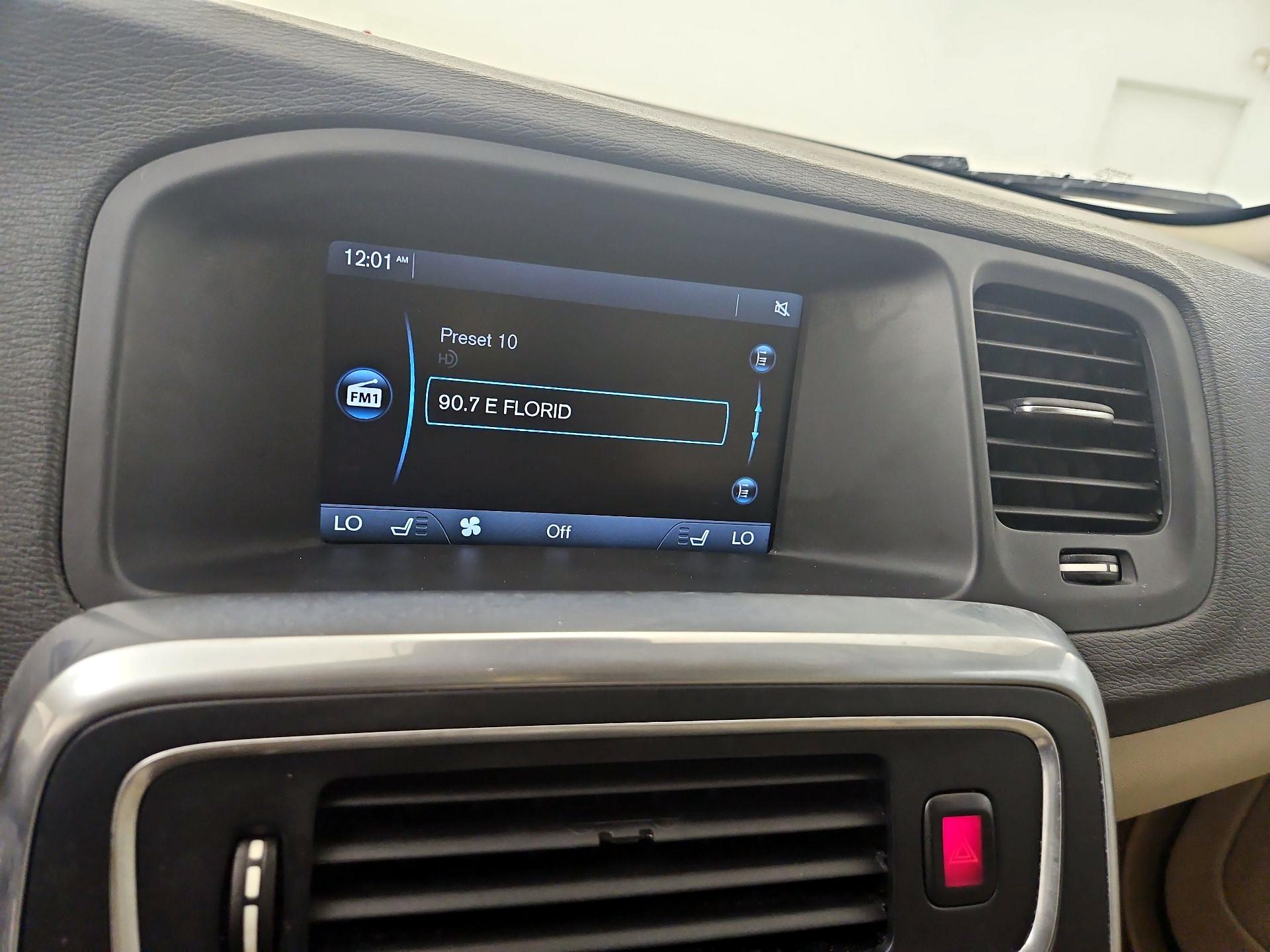 Thumbnail: 2015 Volvo S60 - 13