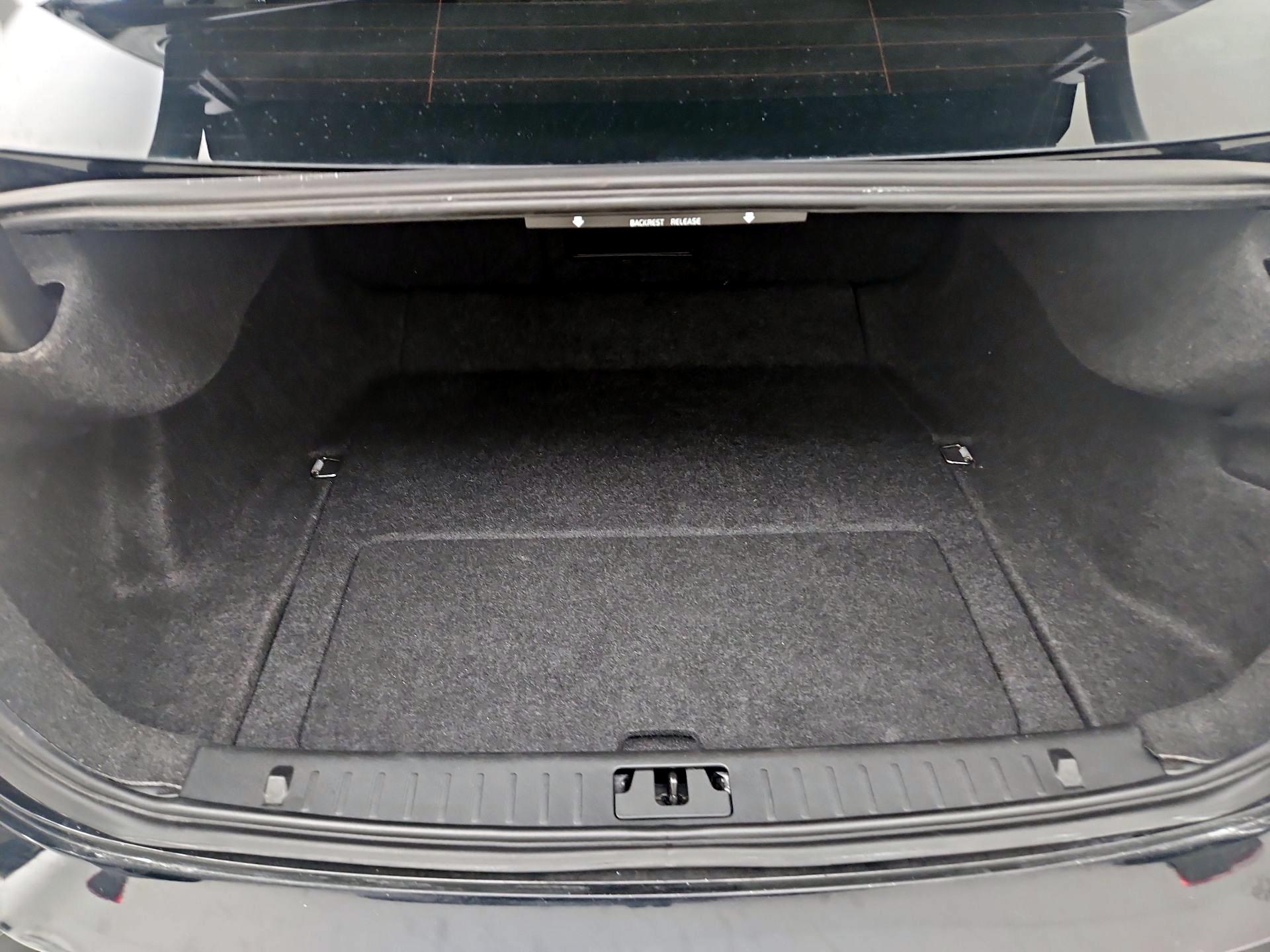 Thumbnail: 2015 Volvo S60 - 19