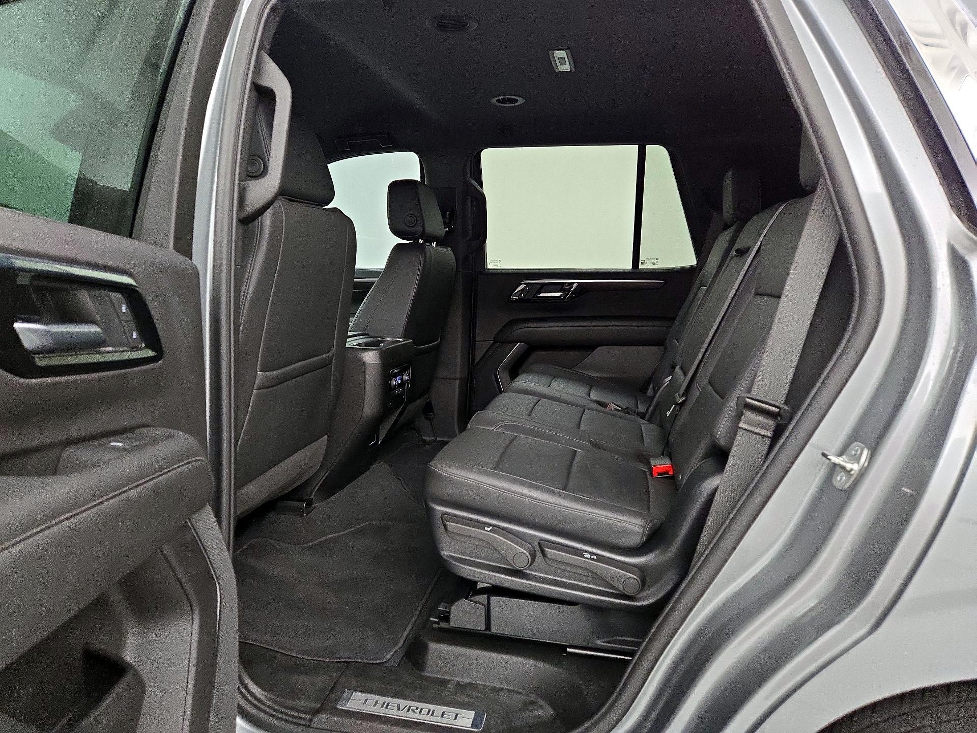 Thumbnail: 2025 Chevrolet Tahoe - 20