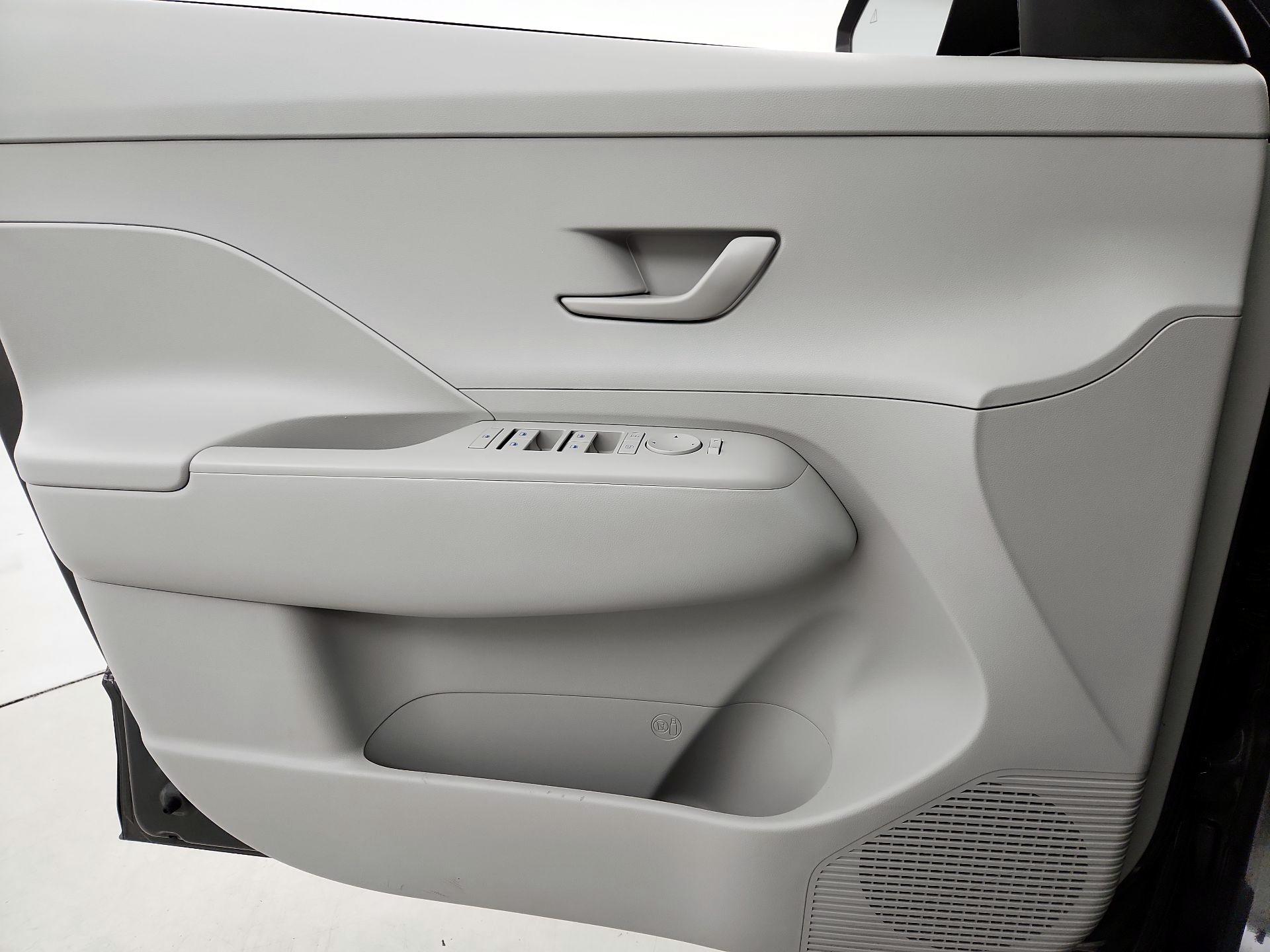 Thumbnail: 2025 Hyundai Kona - 12