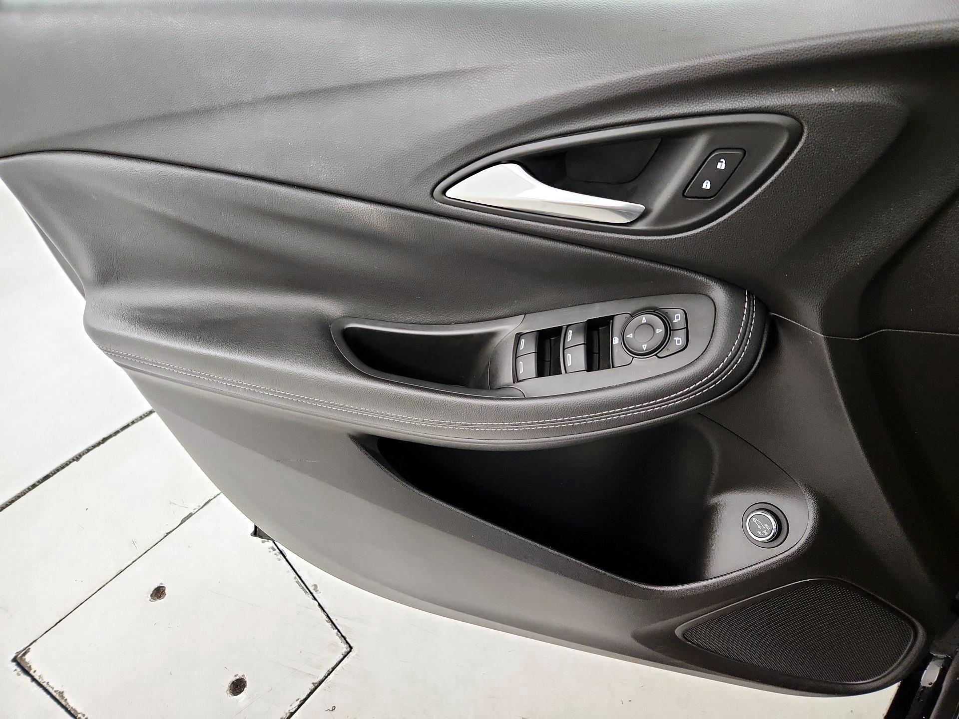 Thumbnail: 2020 Buick Encore GX - 12