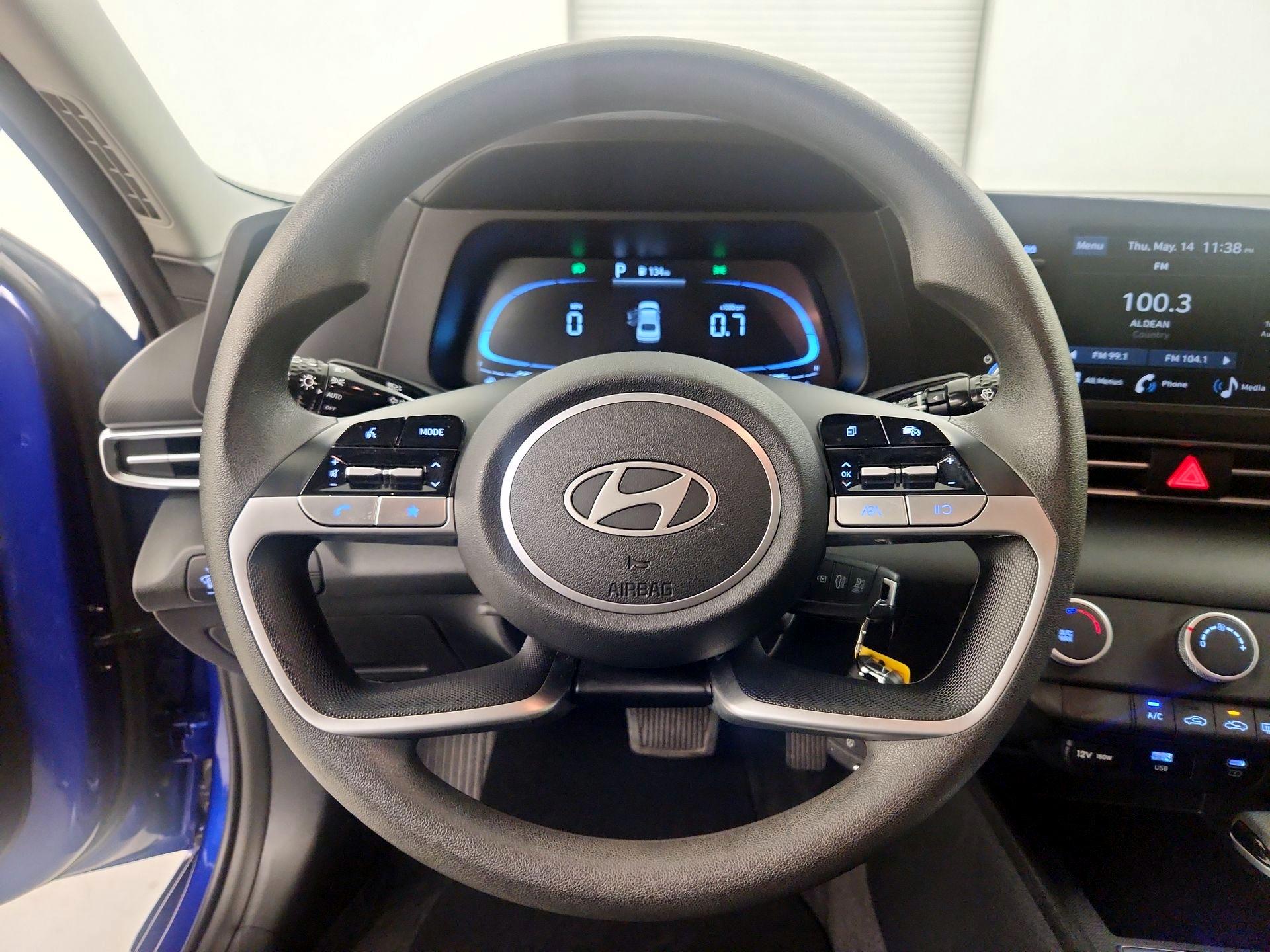 Thumbnail: 2024 Hyundai Elantra - 10