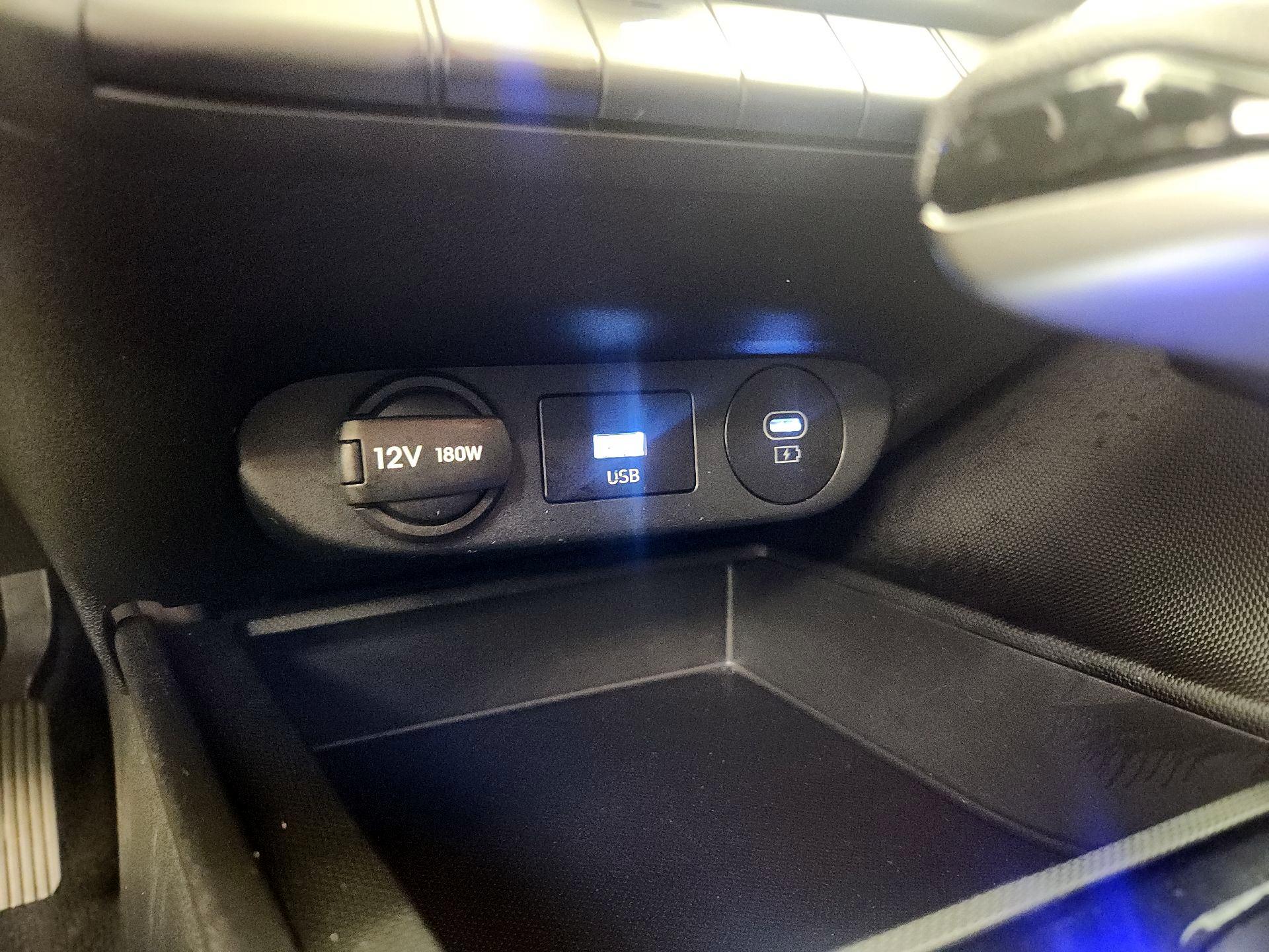 Thumbnail: 2024 Hyundai Elantra - 18