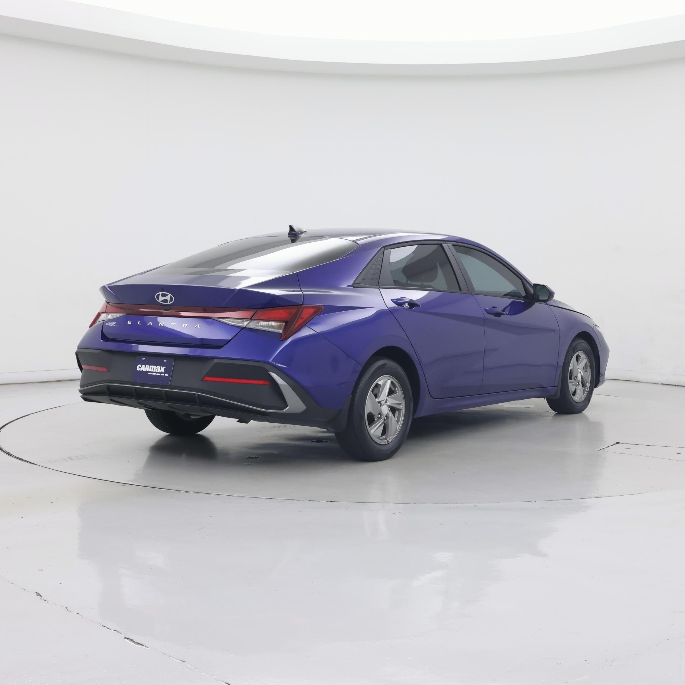 Thumbnail: 2024 Hyundai Elantra - 8