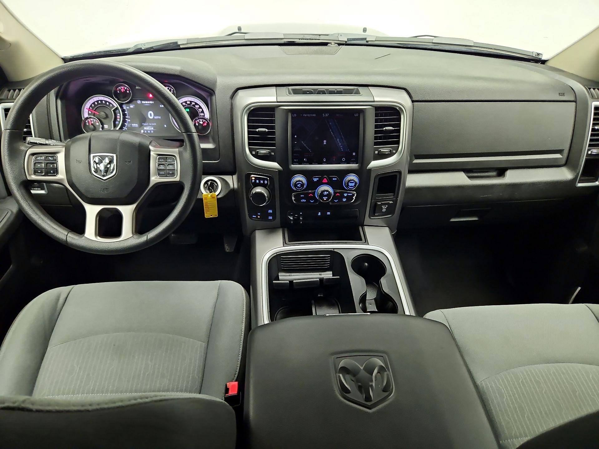 Thumbnail: 2023 RAM 1500 Classic - 9