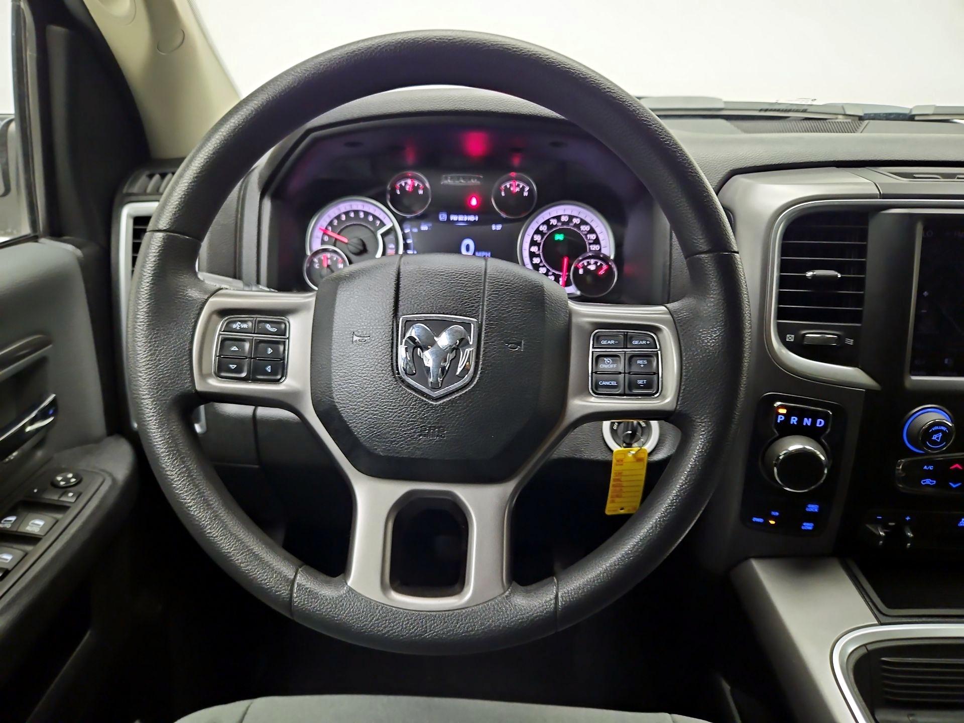 Thumbnail: 2023 RAM 1500 Classic - 10