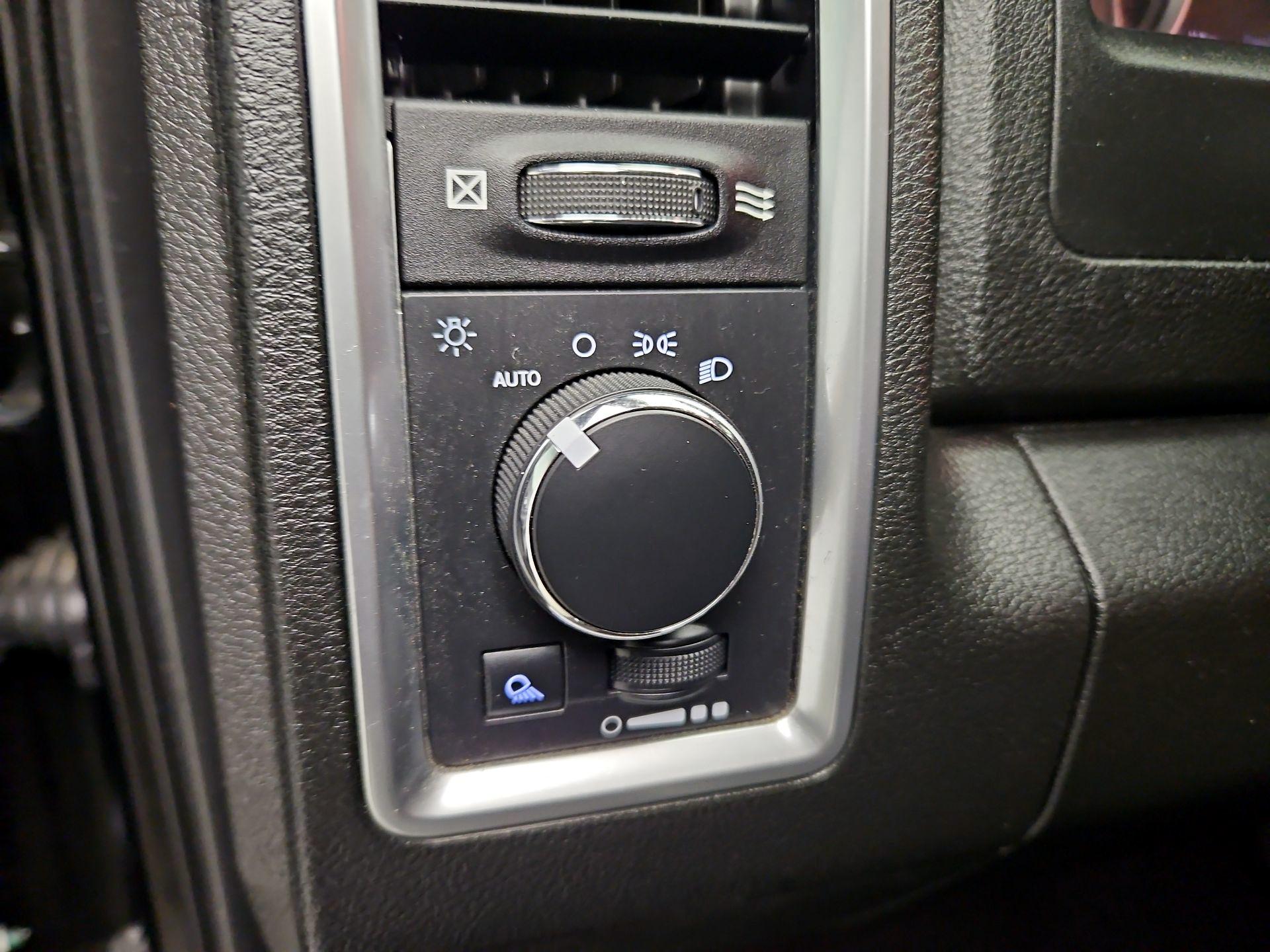 Thumbnail: 2023 RAM 1500 Classic - 13