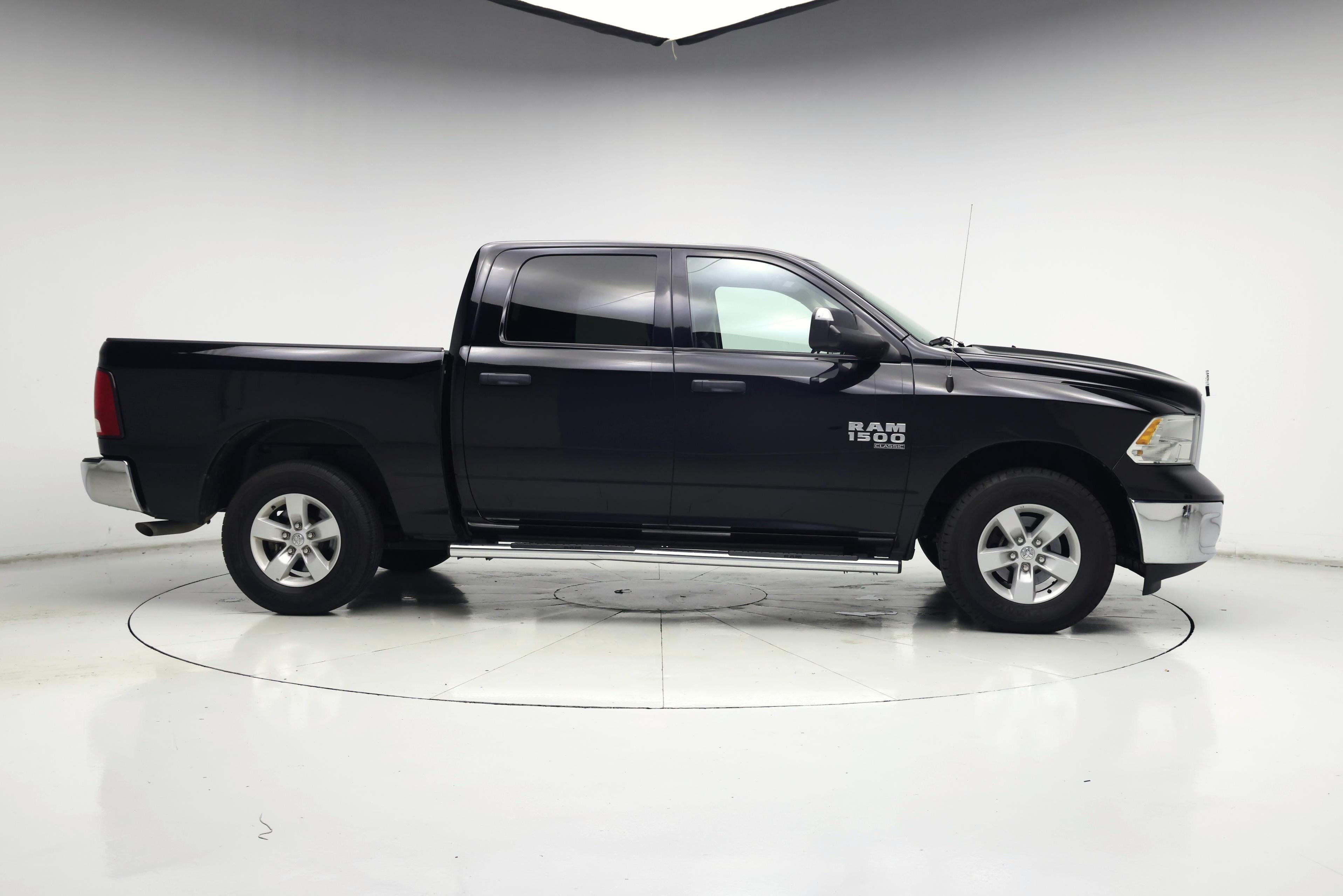 Thumbnail: 2023 RAM 1500 Classic - 7
