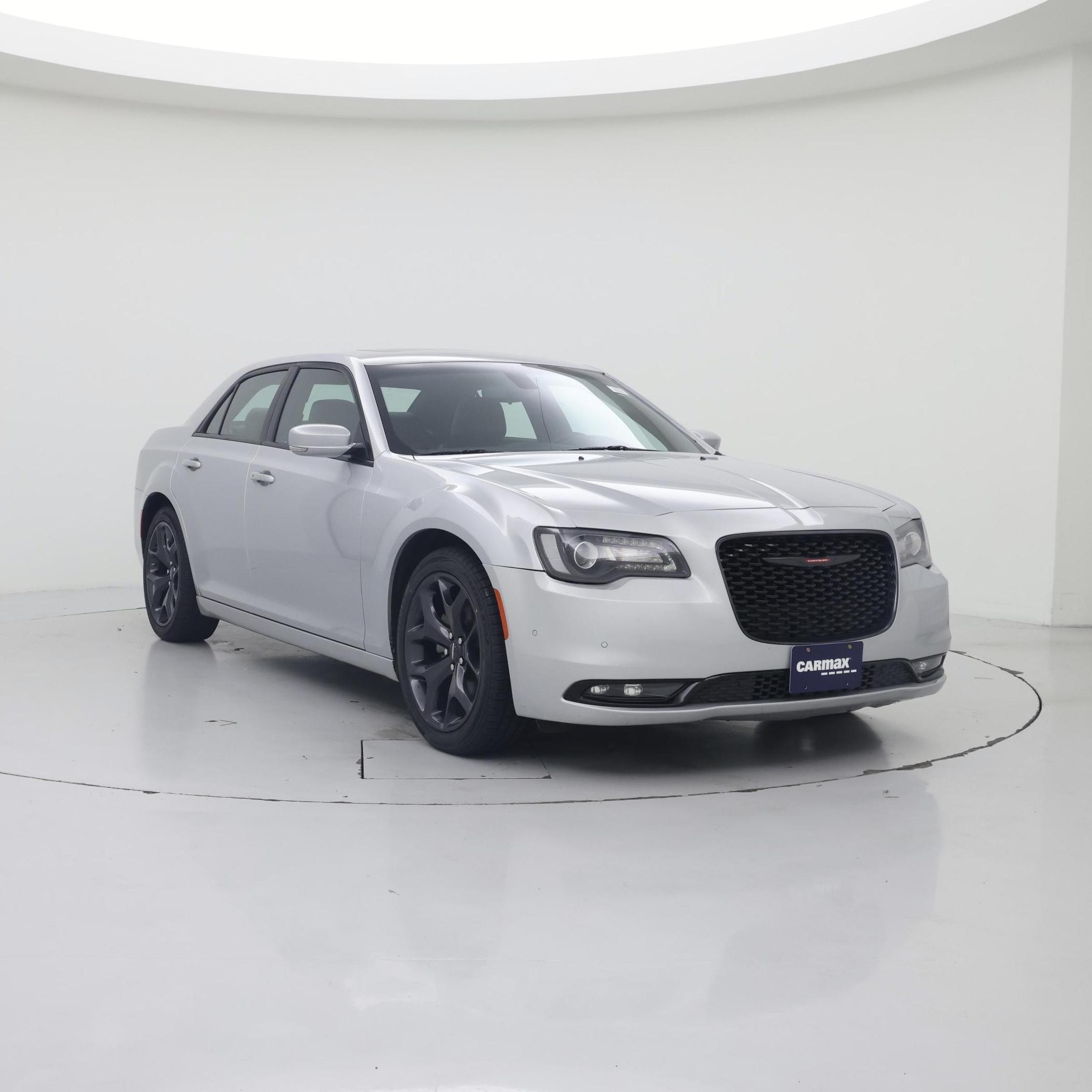 Silver 2023 Chrysler 300 S V6 RWD Sedan Rear-Wheel Drive Automatic