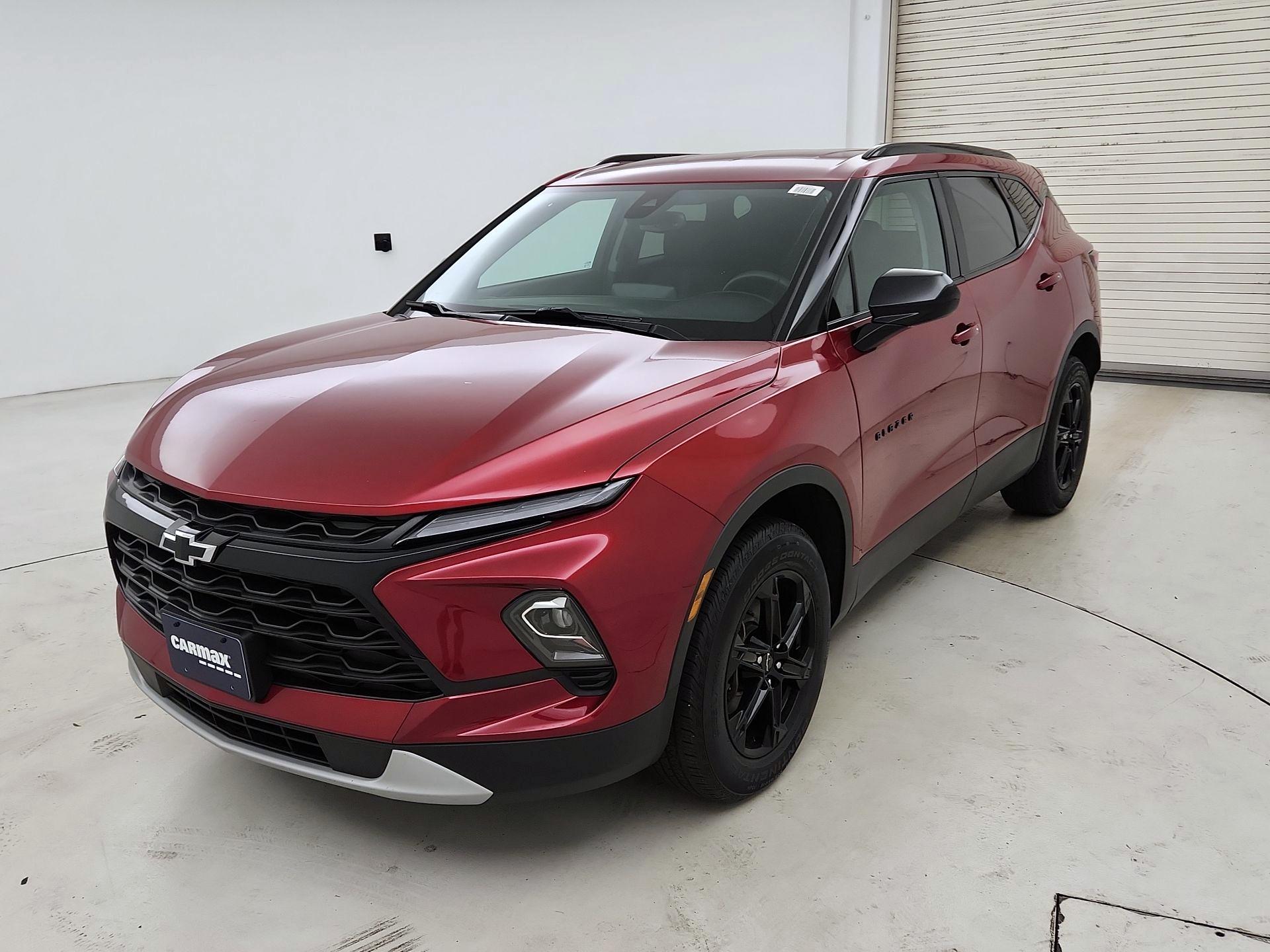 Thumbnail: 2023 Chevrolet Blazer - 3