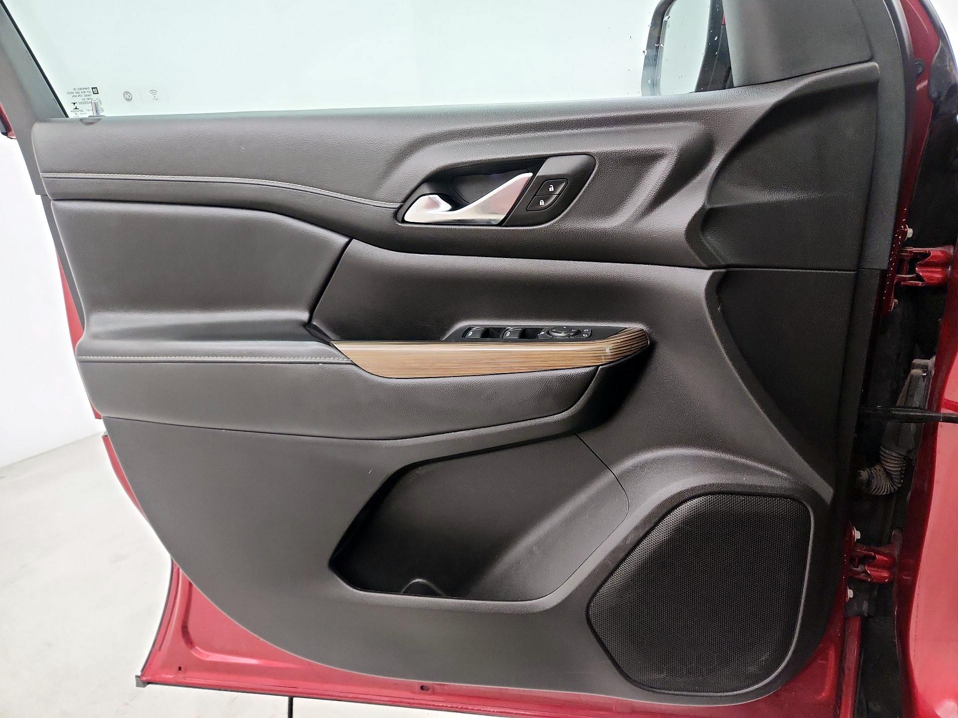 Thumbnail: 2022 GMC Acadia - 10