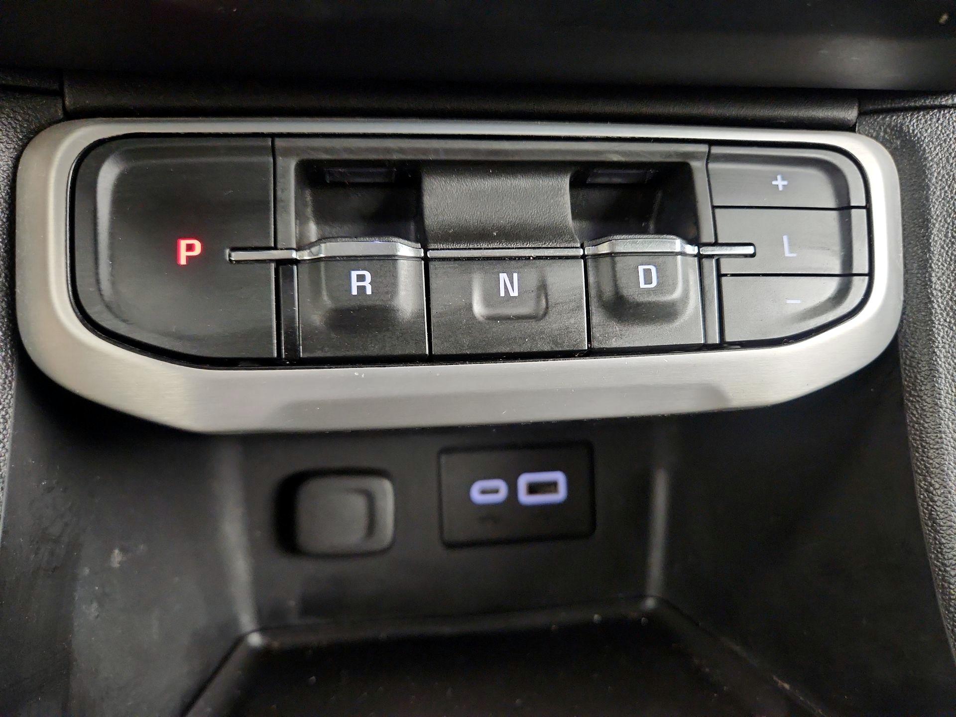 Thumbnail: 2022 GMC Acadia - 15