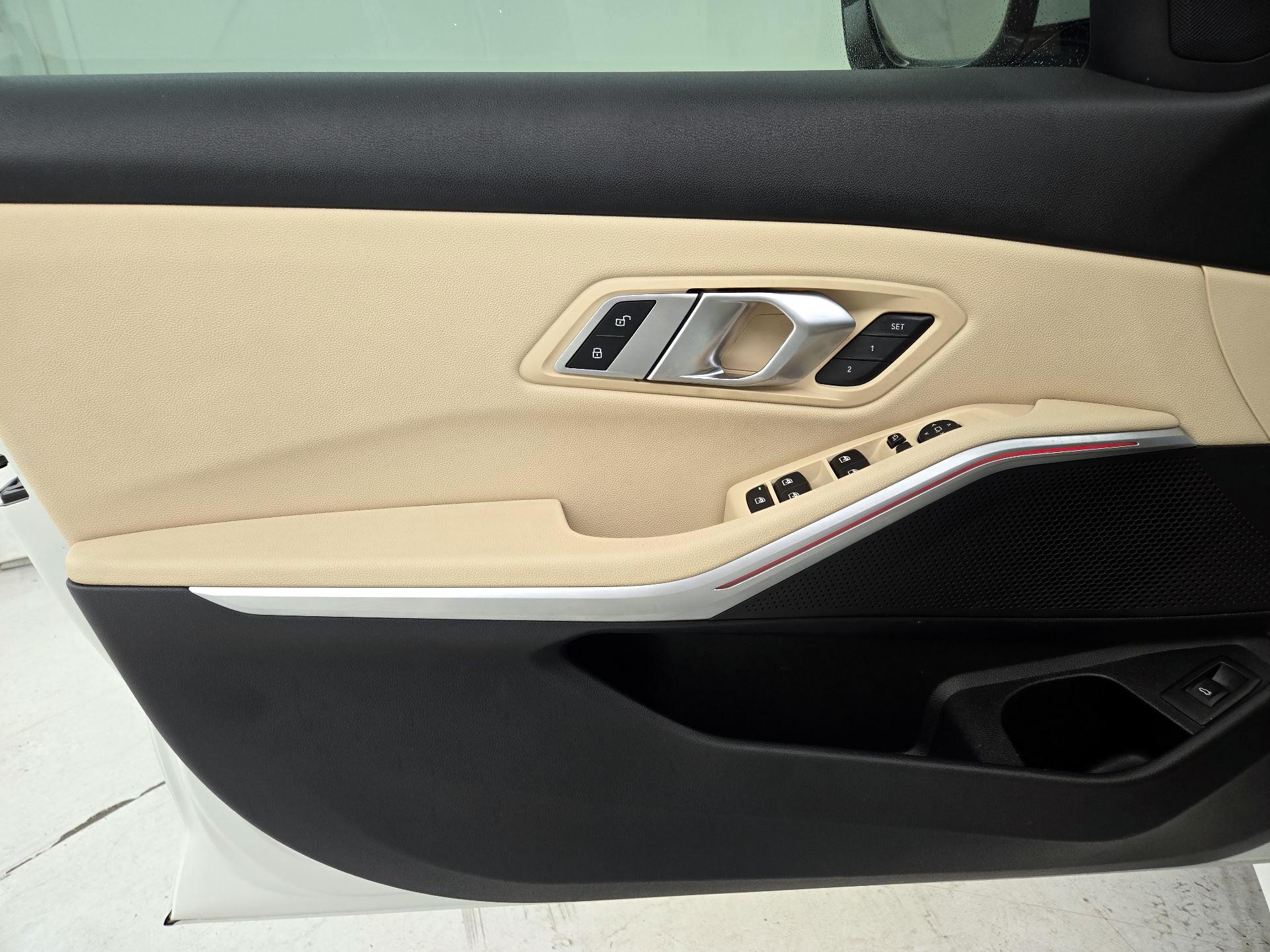 Thumbnail: 2021 BMW 3 Series - 12