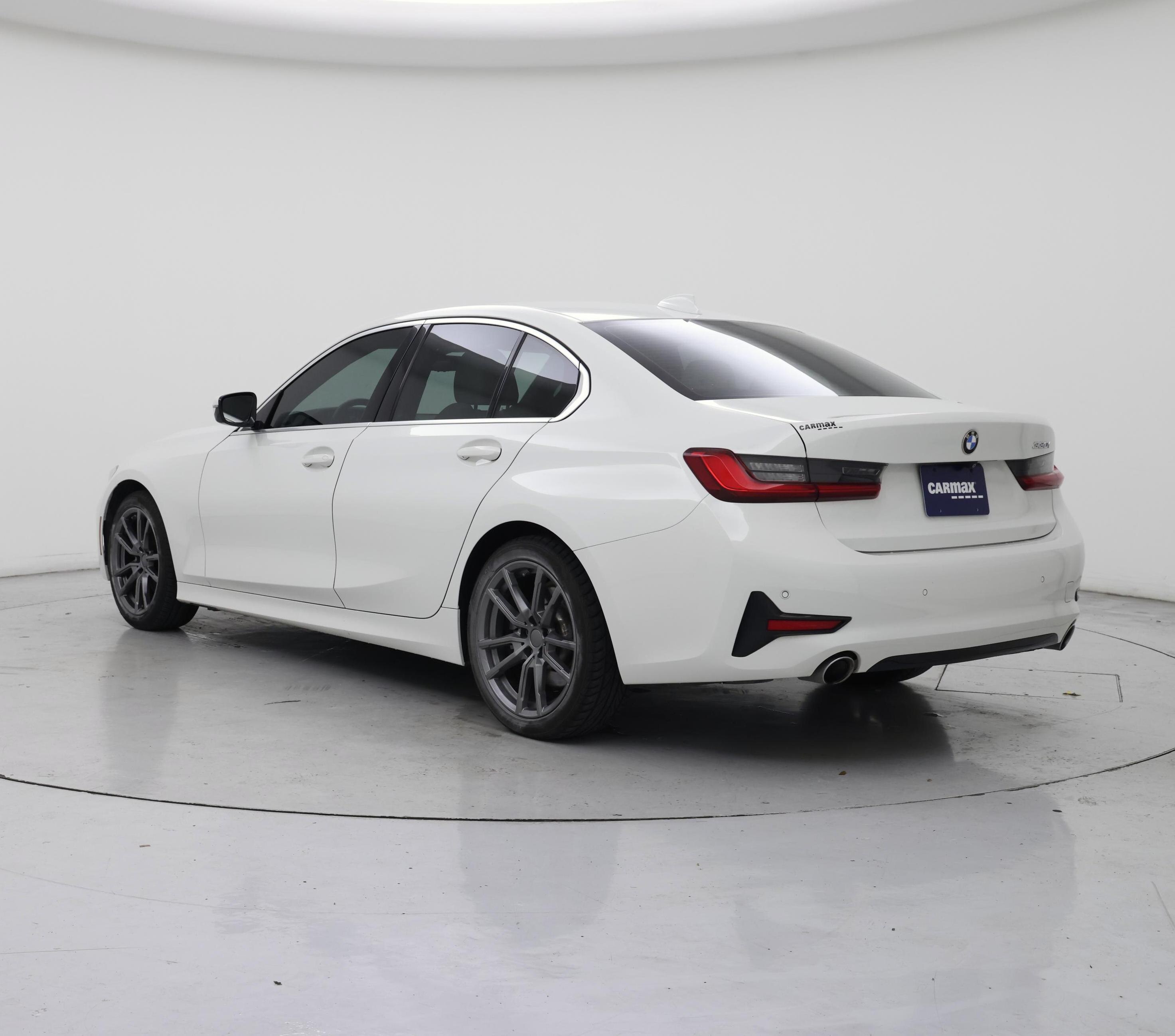 Thumbnail: 2021 BMW 3 Series - 2