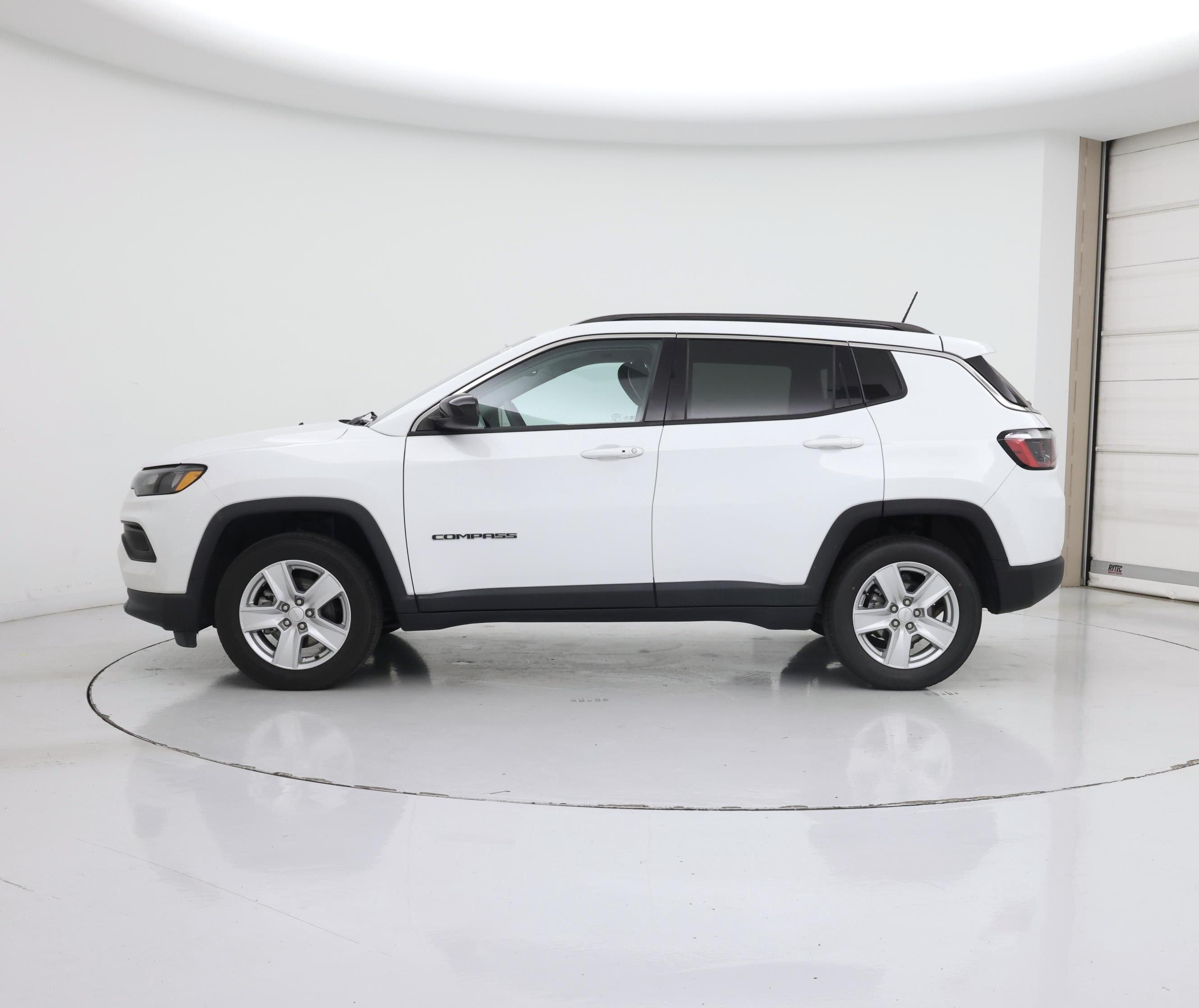 Thumbnail: 2022 Jeep Compass - 3