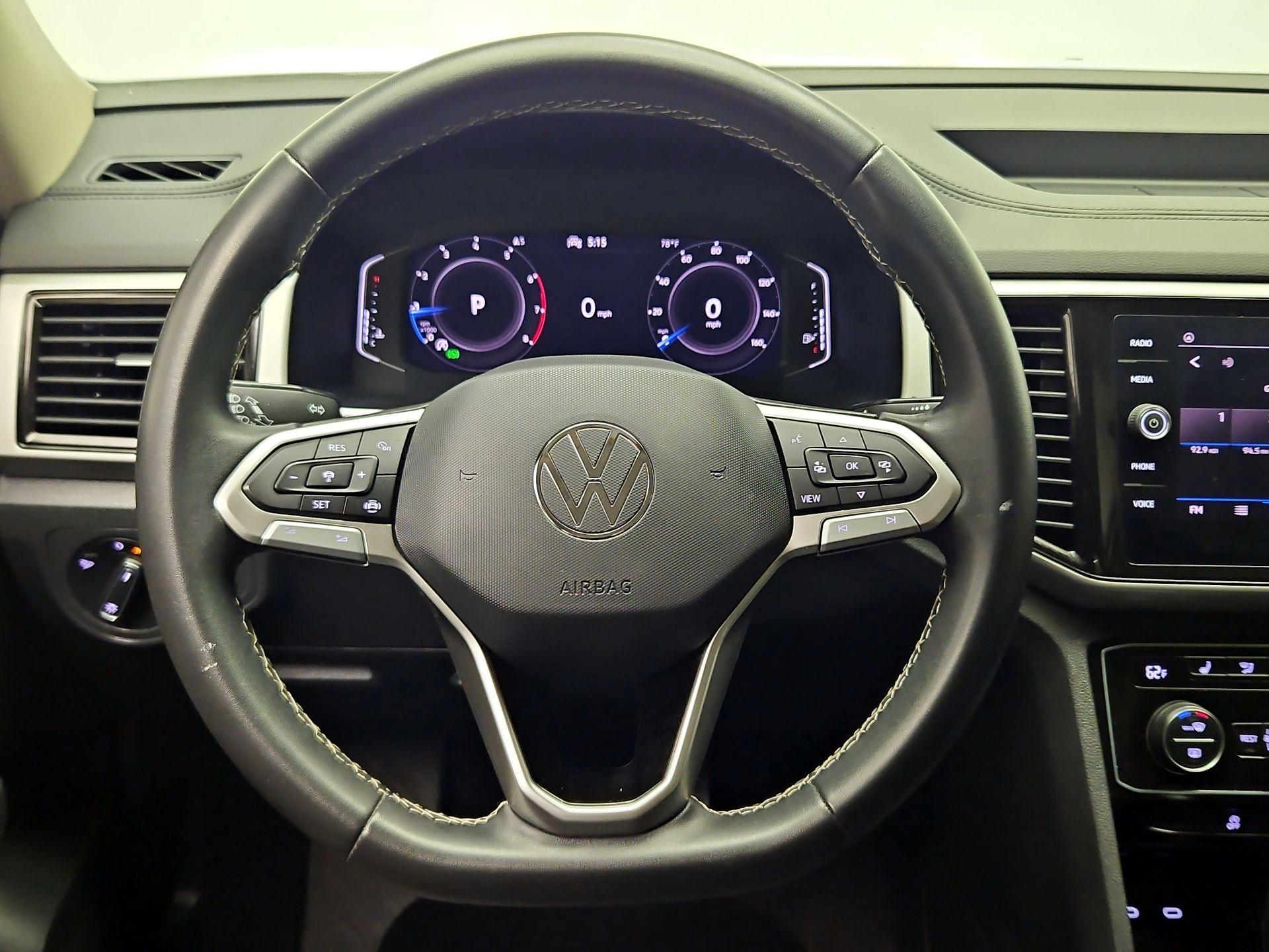 Thumbnail: 2023 Volkswagen Atlas - 10