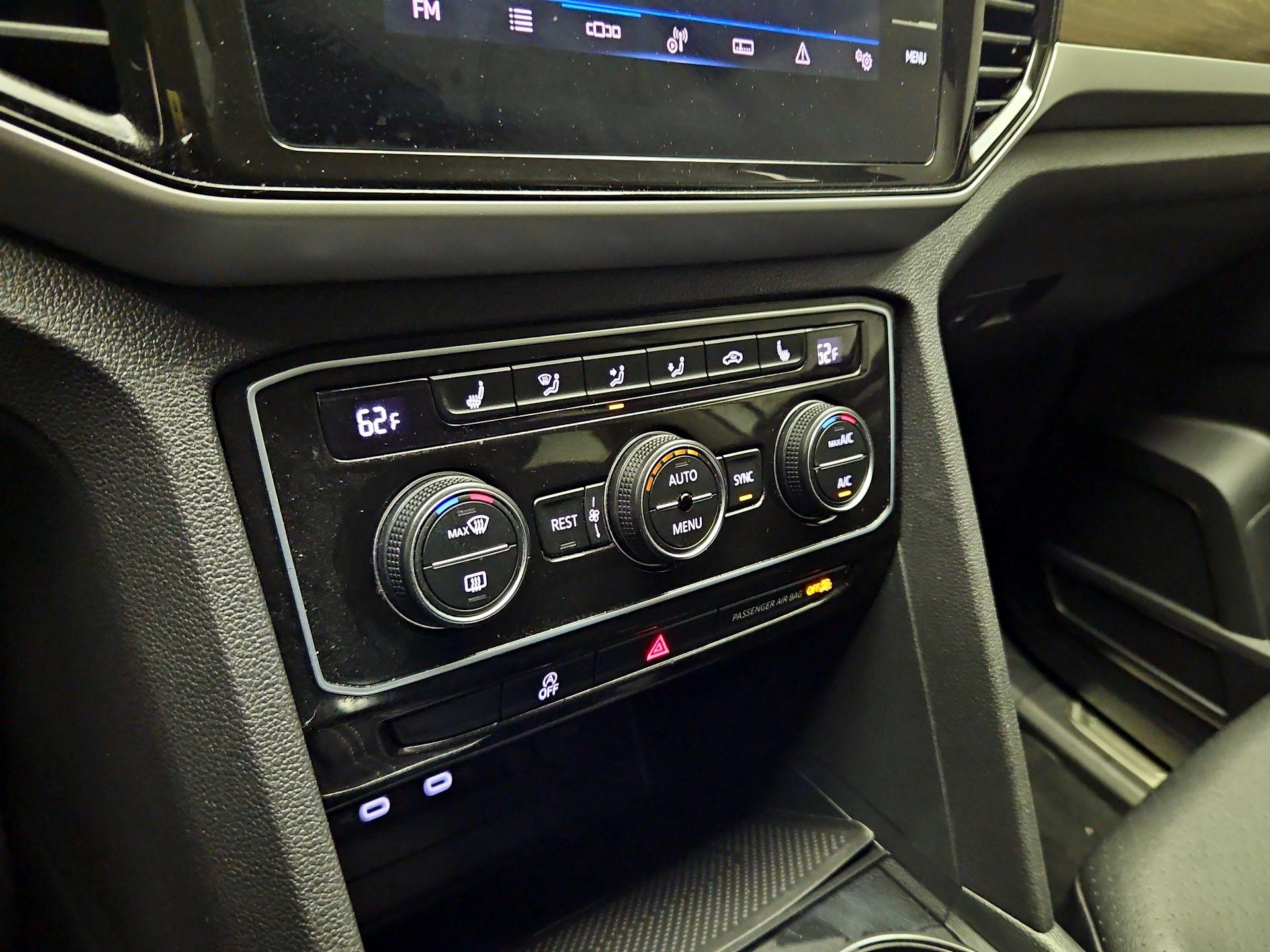 Thumbnail: 2023 Volkswagen Atlas - 16