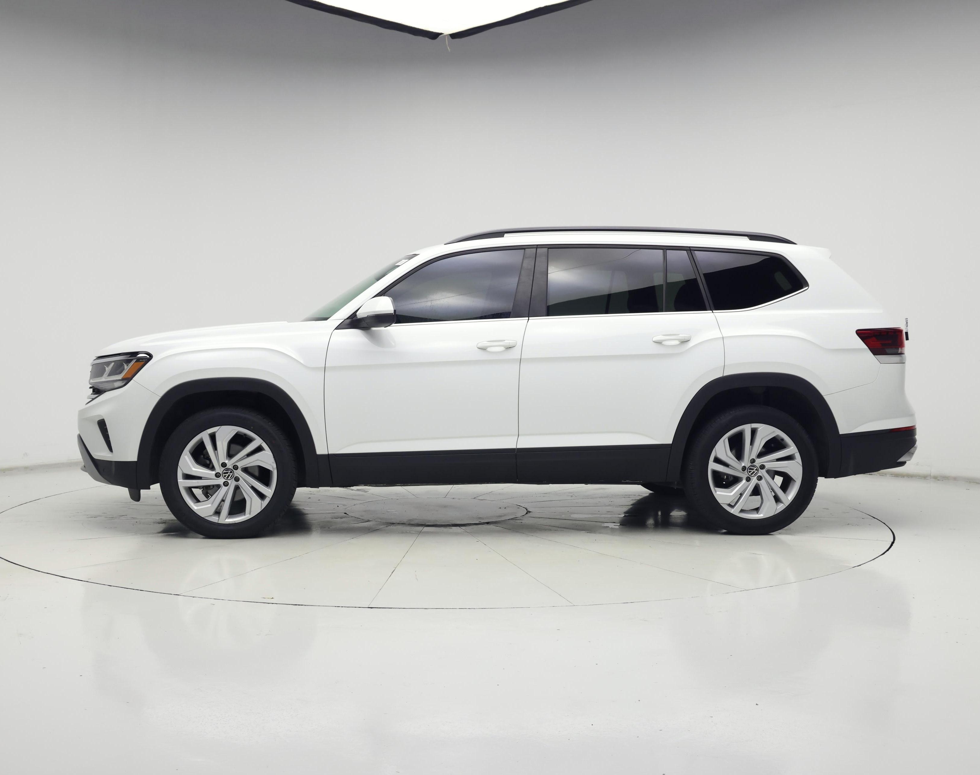Thumbnail: 2023 Volkswagen Atlas - 3
