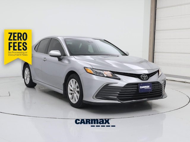 Silver 2024 Toyota Camry Sedan Front-Wheel Drive Automatic