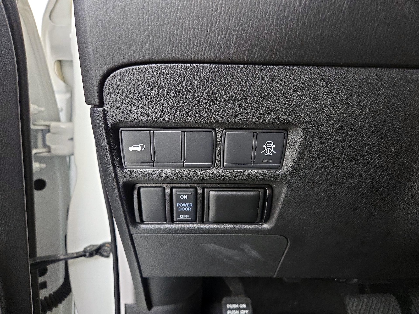 2020 Nissan Armada SV - Photo 14