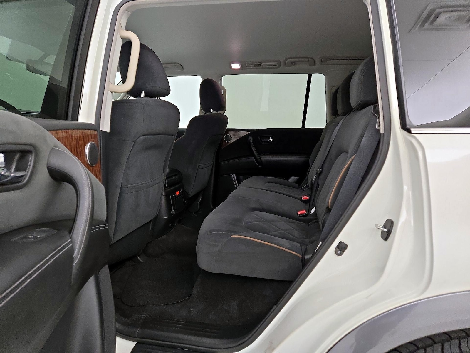 2020 Nissan Armada SV - Photo 21
